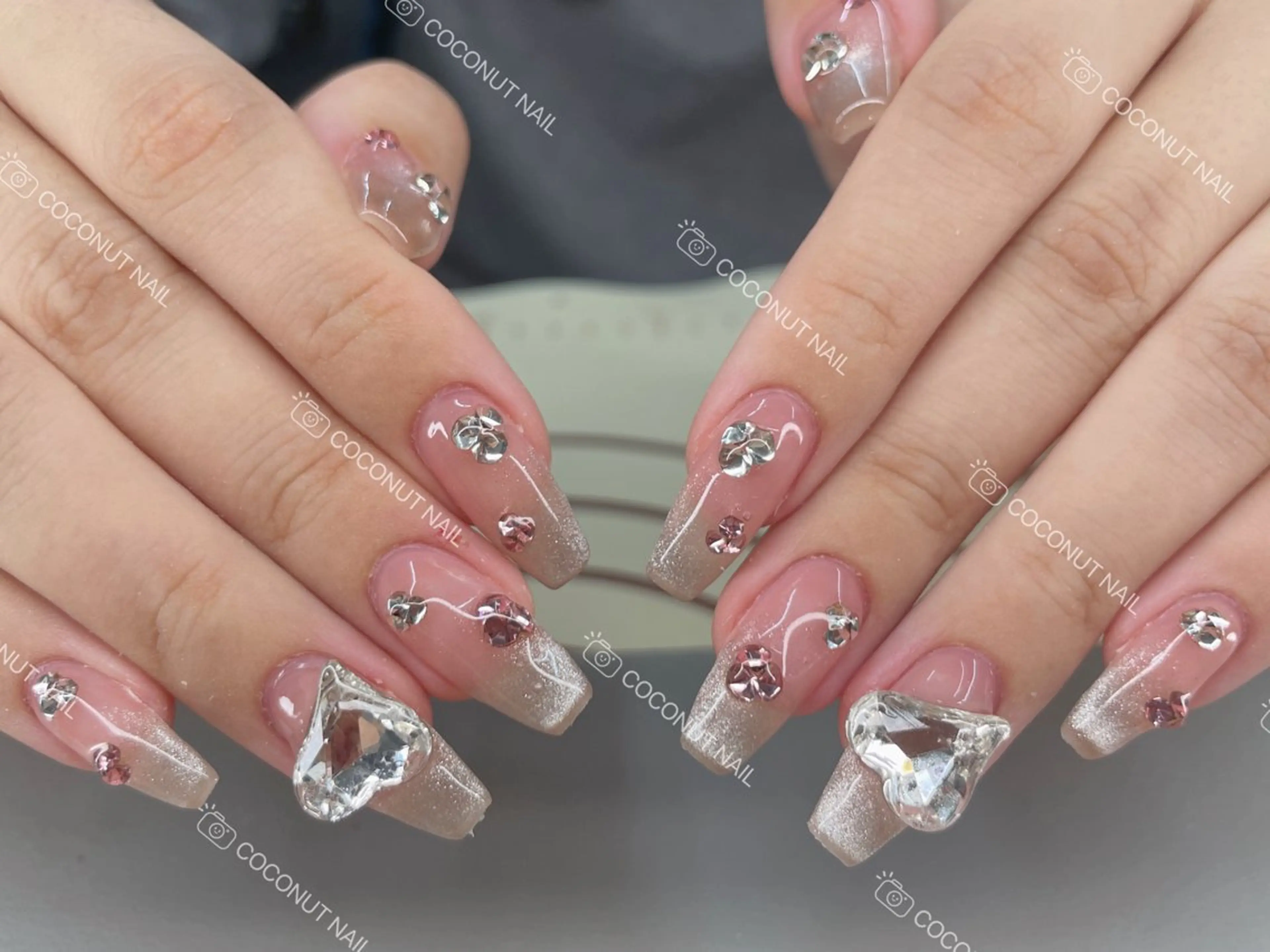 ネイル ハンドネイル 神田 ココナッツのネイルデザイン