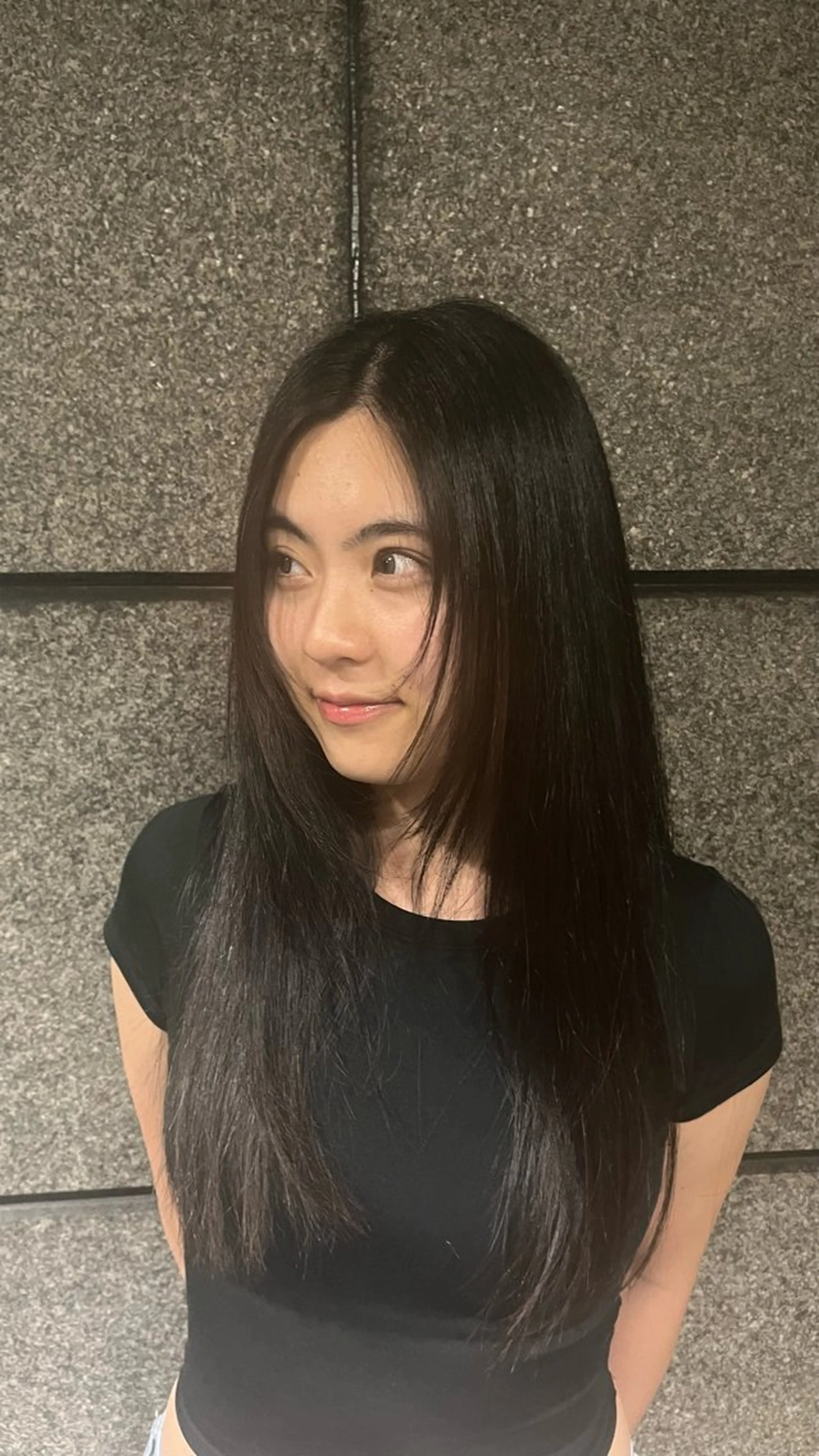 ロング 顔まわりレイヤー 顔周りカット レイヤーカット ‧₊˚ .⋆ ˖ Sayaka☘️✧*のヘアスタイル