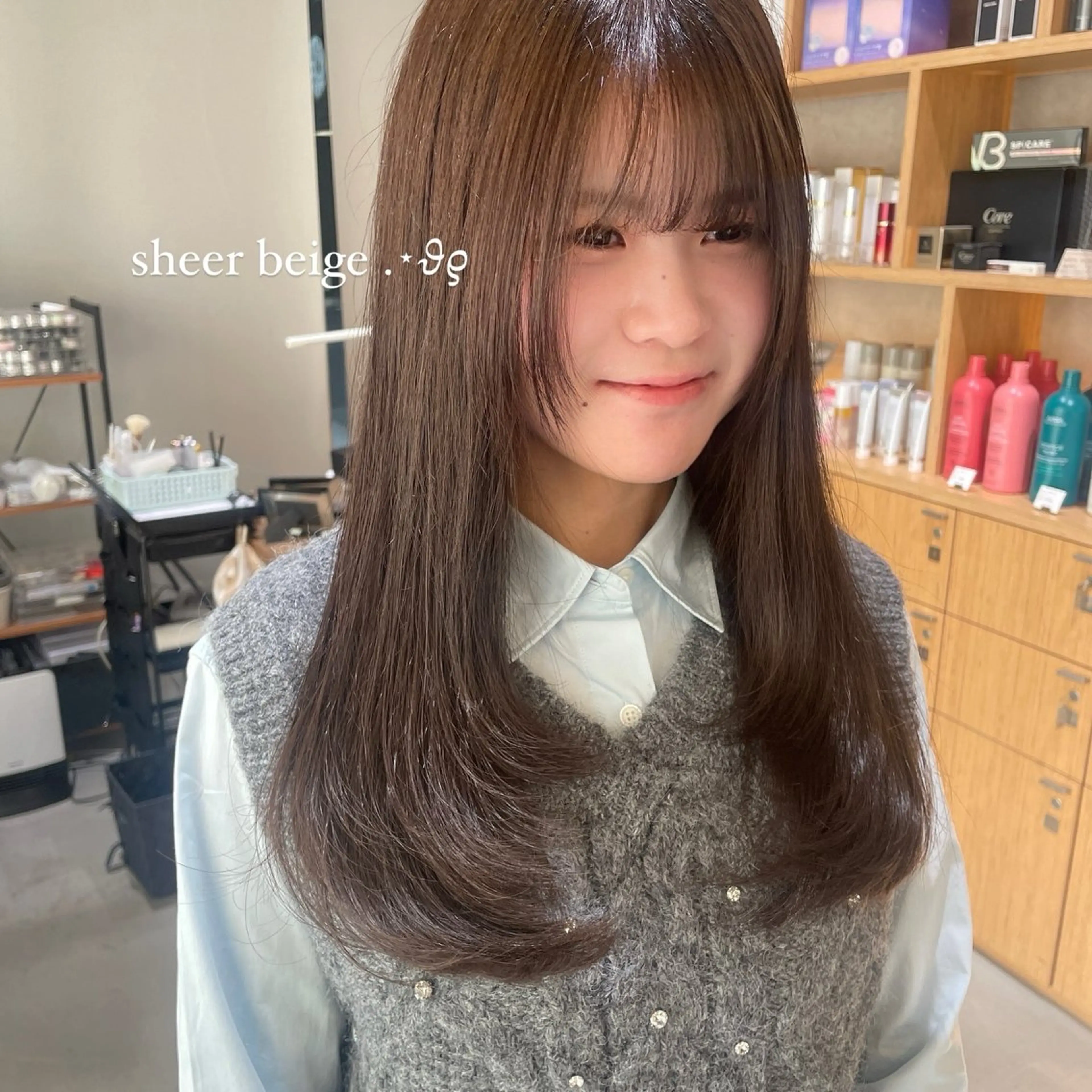 セミロング カラー 𝙢𝙞𝙮𝙪🎀 girly hairのヘアスタイル