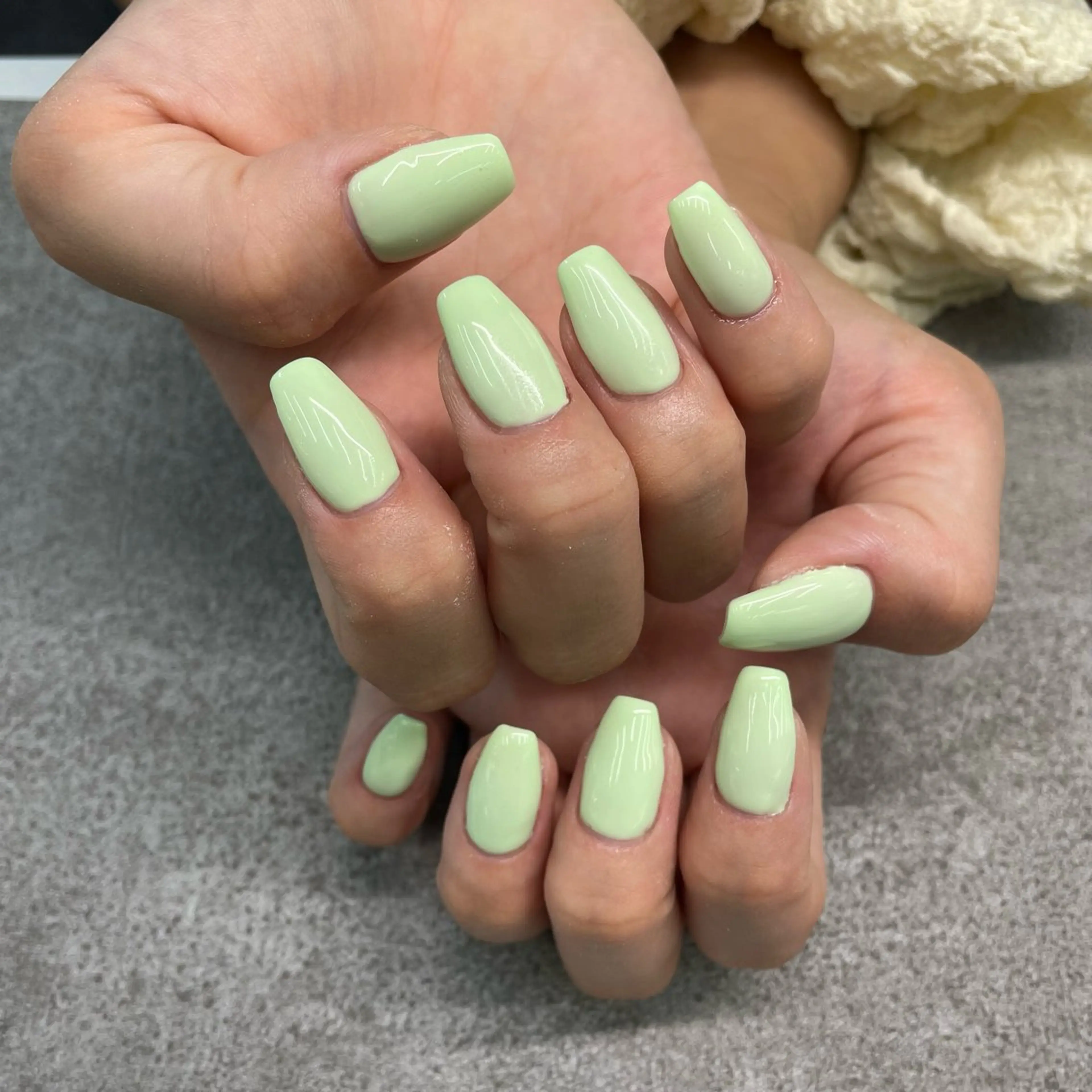 ネイル ワンカラーネイル MAXKELLY ANNAのネイルデザイン