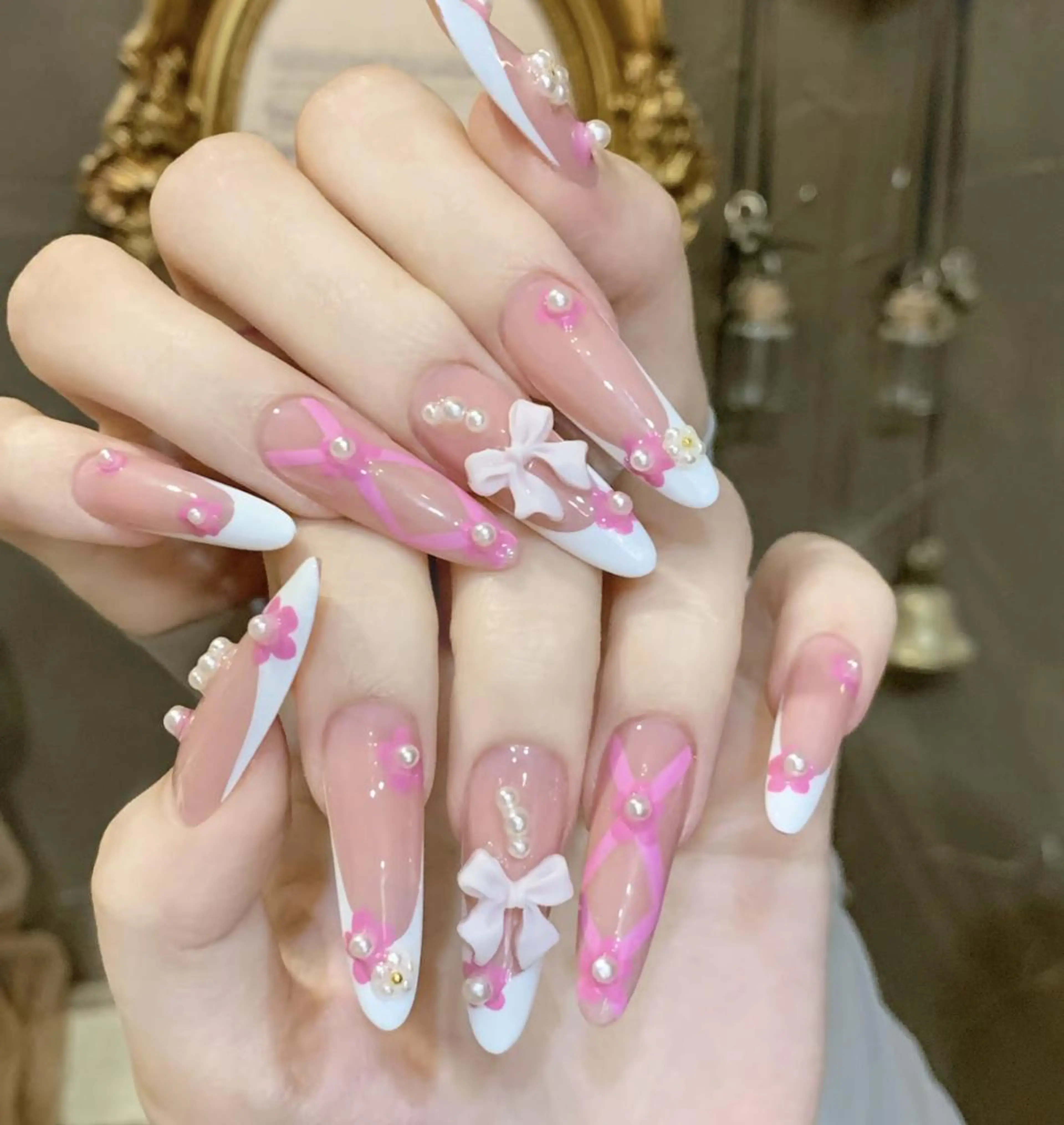 ネイル ハンドネイル 🎀 Ayaka_nailのネイルデザイン