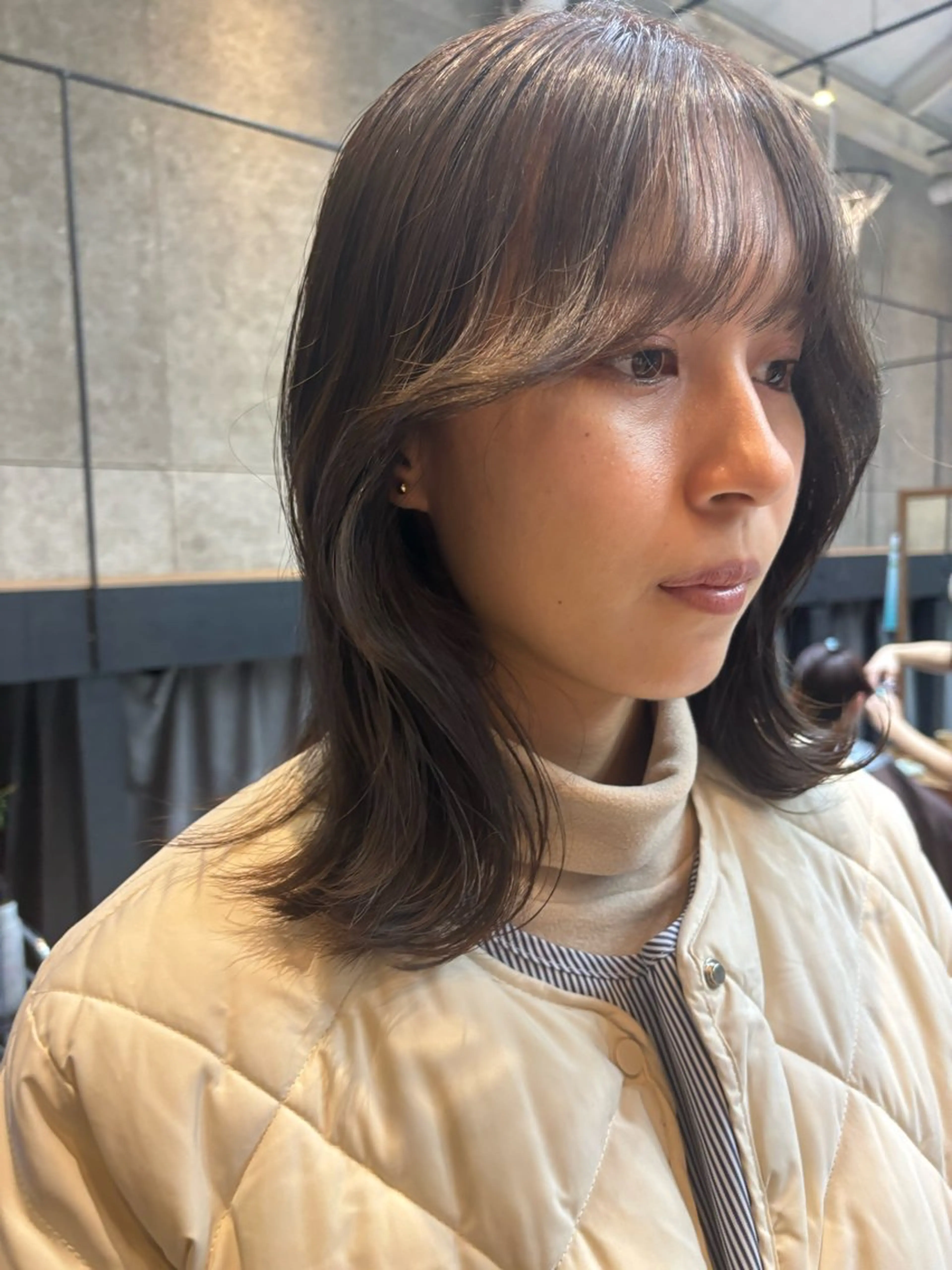 ミディアム カラー パーマ ヘアアレンジ 透明感カラー レイヤーカット カット ヘアカラー トリートメント ヘッドスパ ヘアセット 押切 響　のヘアスタイル