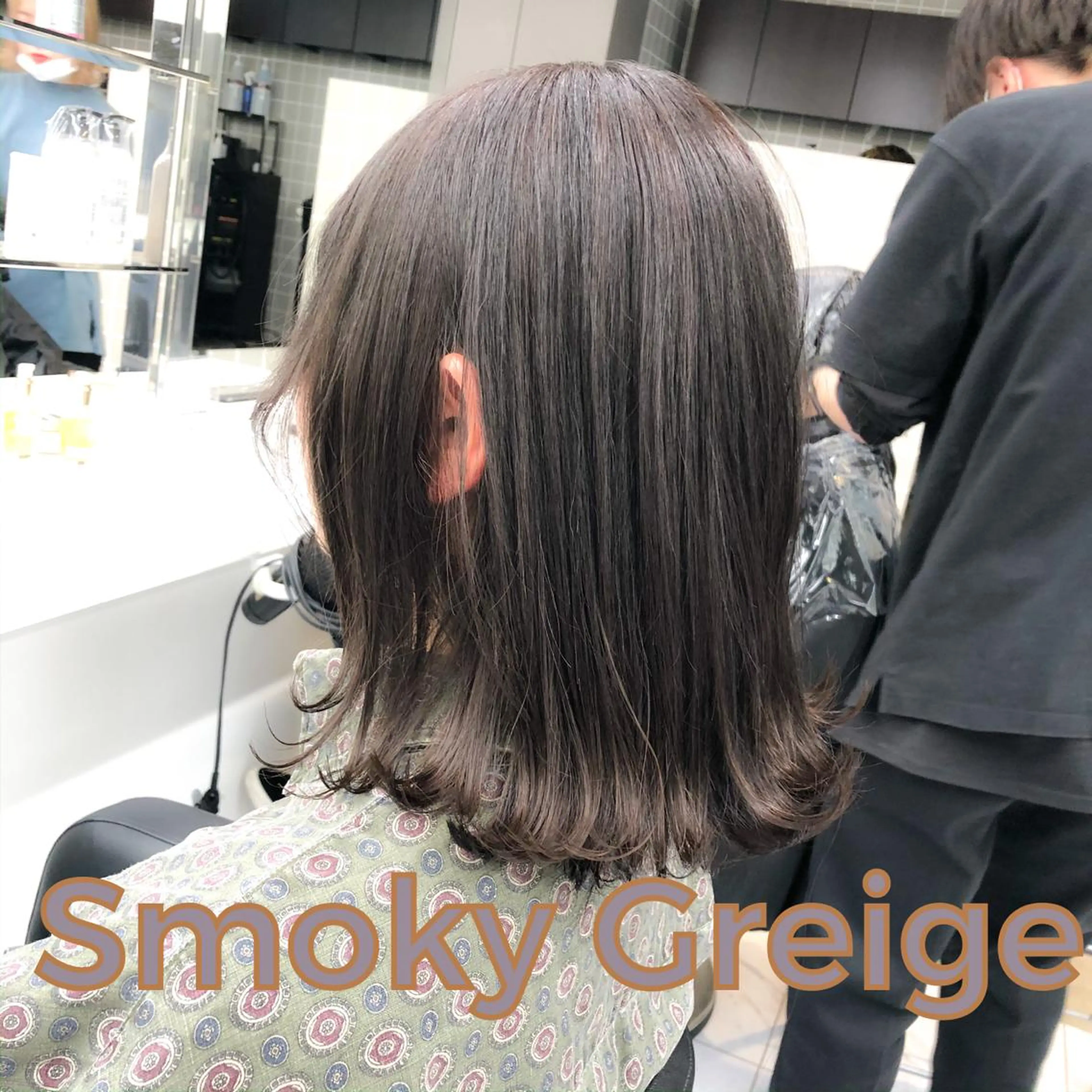 セミロング カラー カット ヘアカラー ハイトーン×レイヤー カットTAKUMIのヘアスタイル