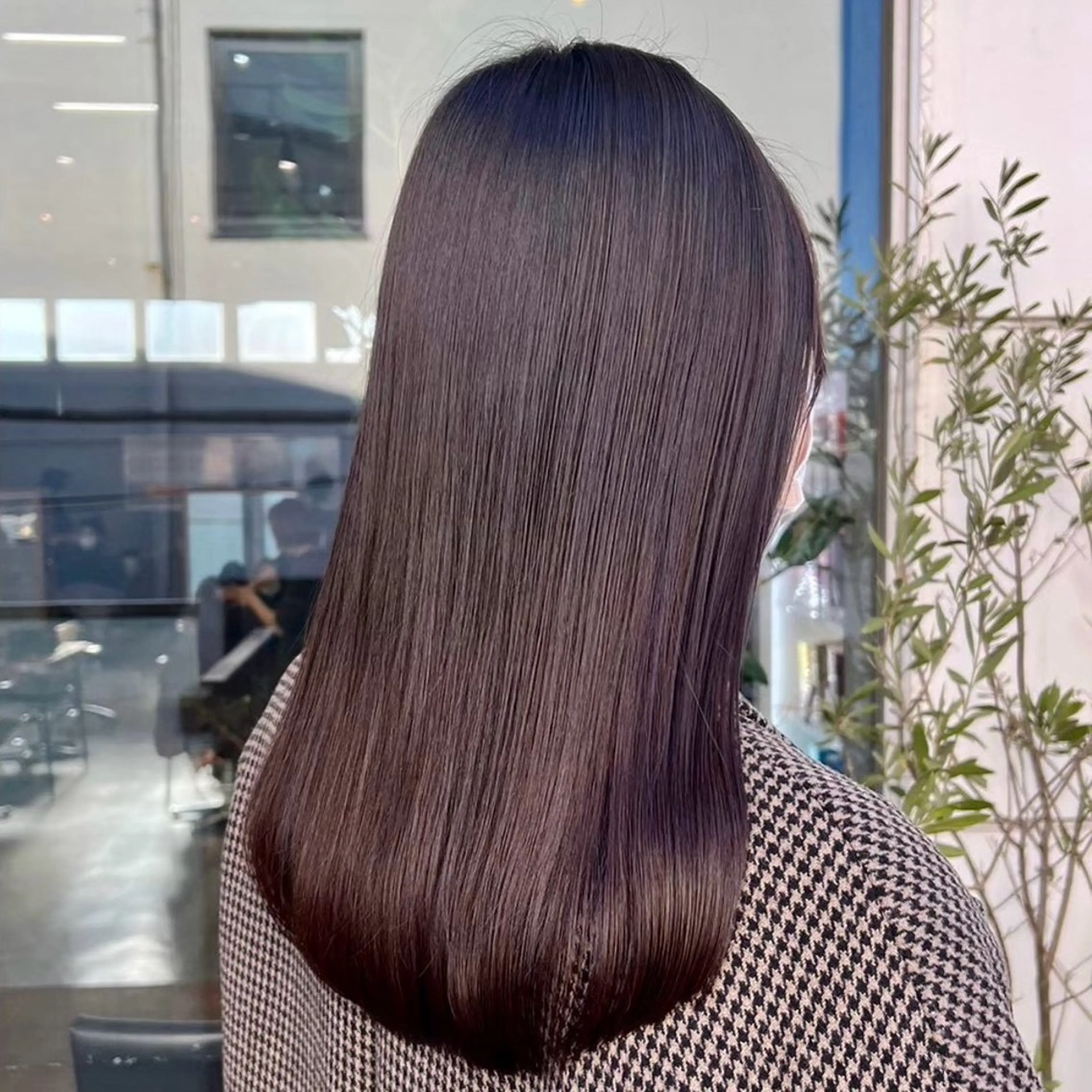 ミディアム カラー うる艶カラー /縮毛矯正✨レオンのヘアスタイル