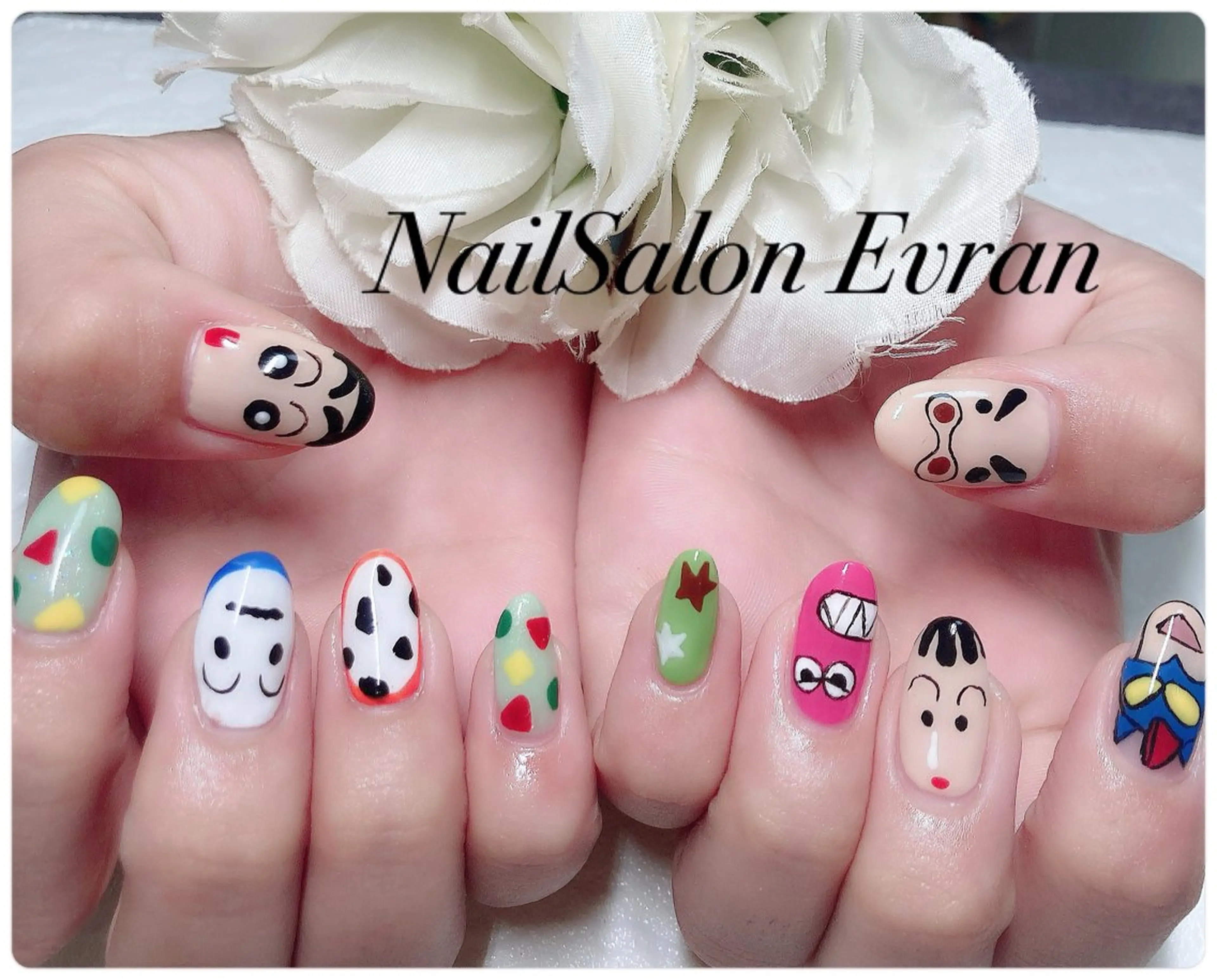 ネイル アートネイル フレンチネイル ジェルネイル マグネットネイル 持ち込み Nail salon Evranのネイルデザイン