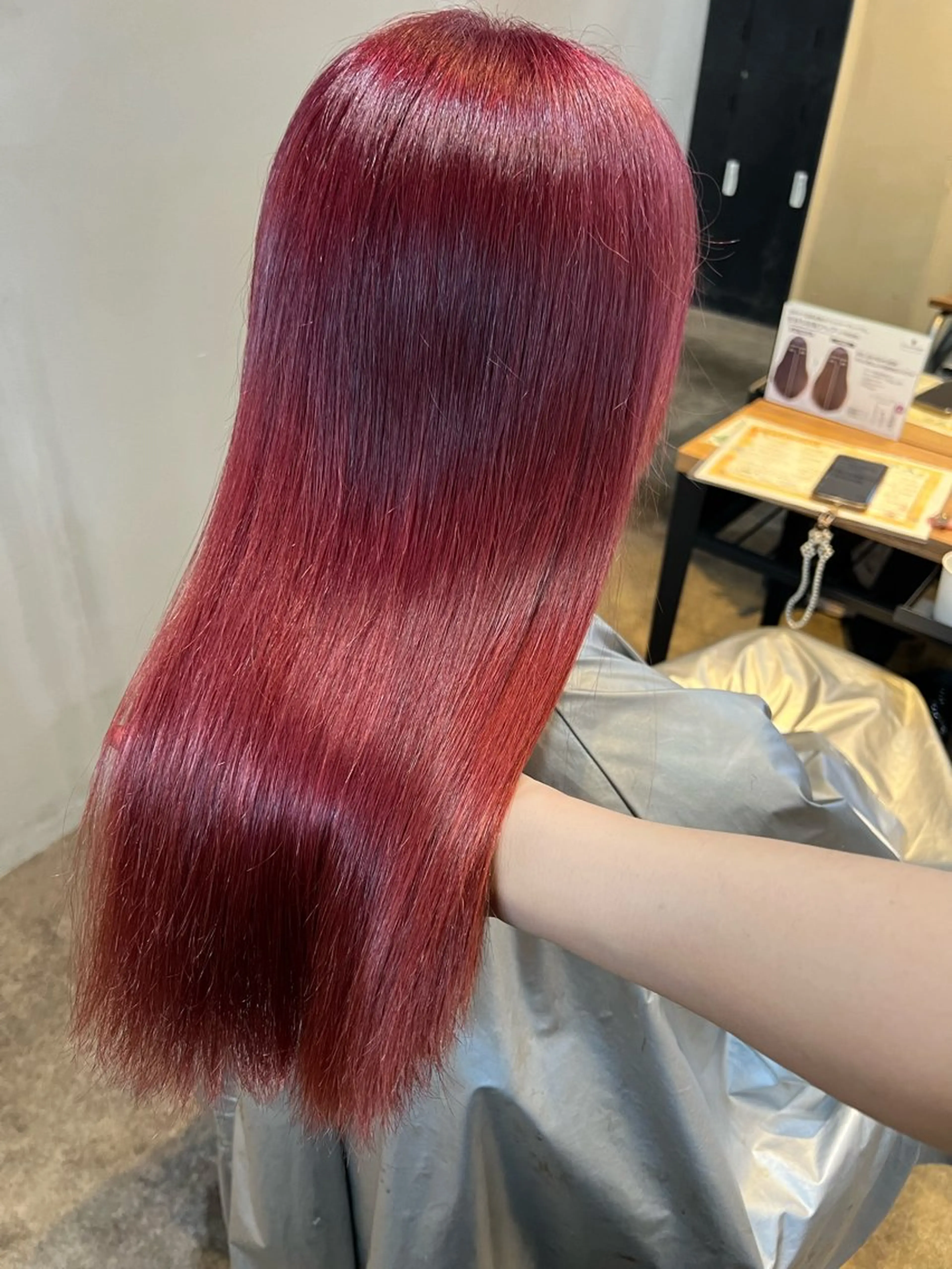 セミロング カラー ピンクカラー レッドカラー ヘアカラー La fith hair kanonあびこ店所属・トップスタイリスト 🧸中島梨穂🧸のヘアスタイル
