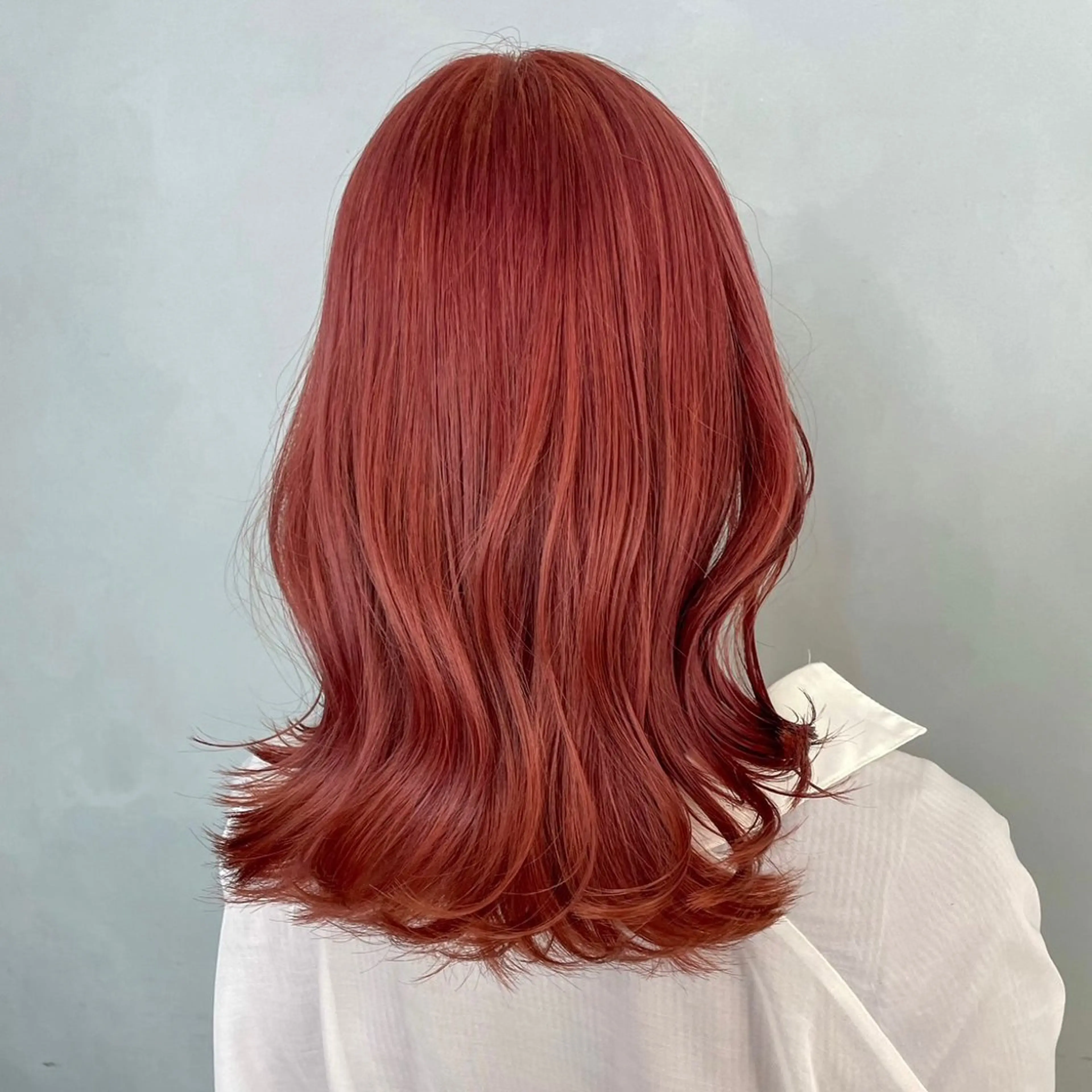 ミディアム カラー MINAMO 韓国レイヤーのヘアスタイル