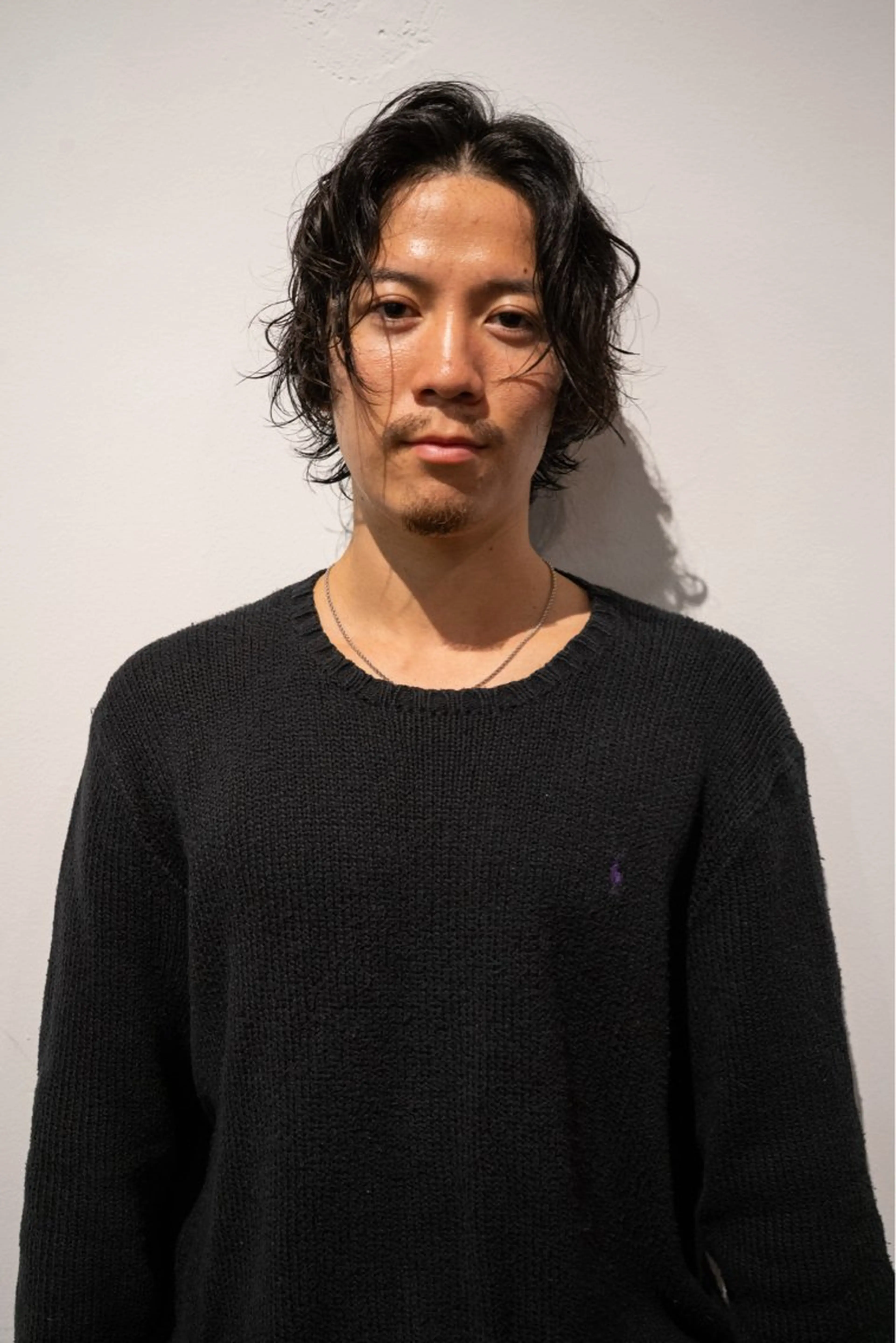 ショート パーマ ヘアアレンジ メンズ センターパート カット 村瀬 晴飛のヘアスタイル