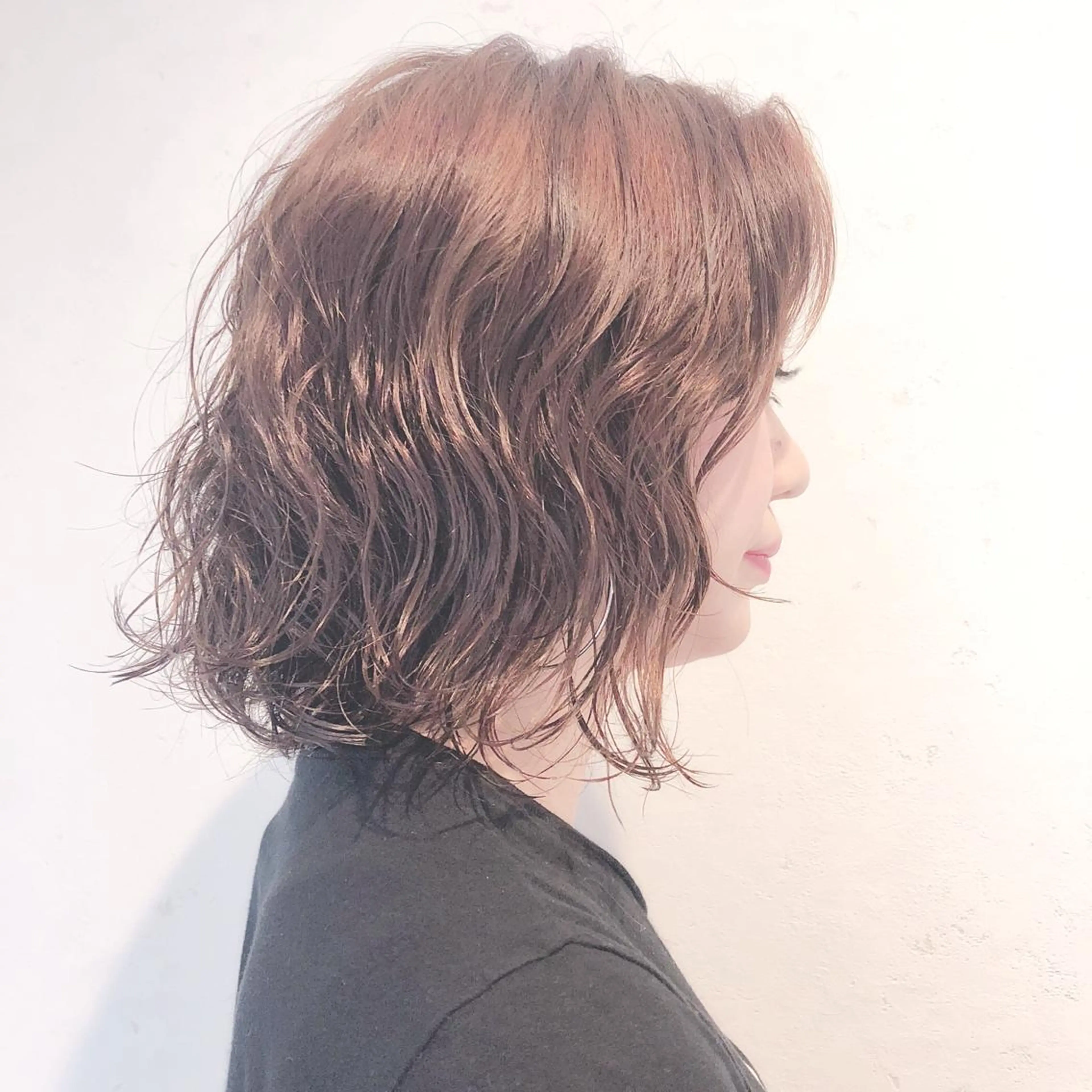 ミディアム パーマ 伊藤 さやかのヘアスタイル