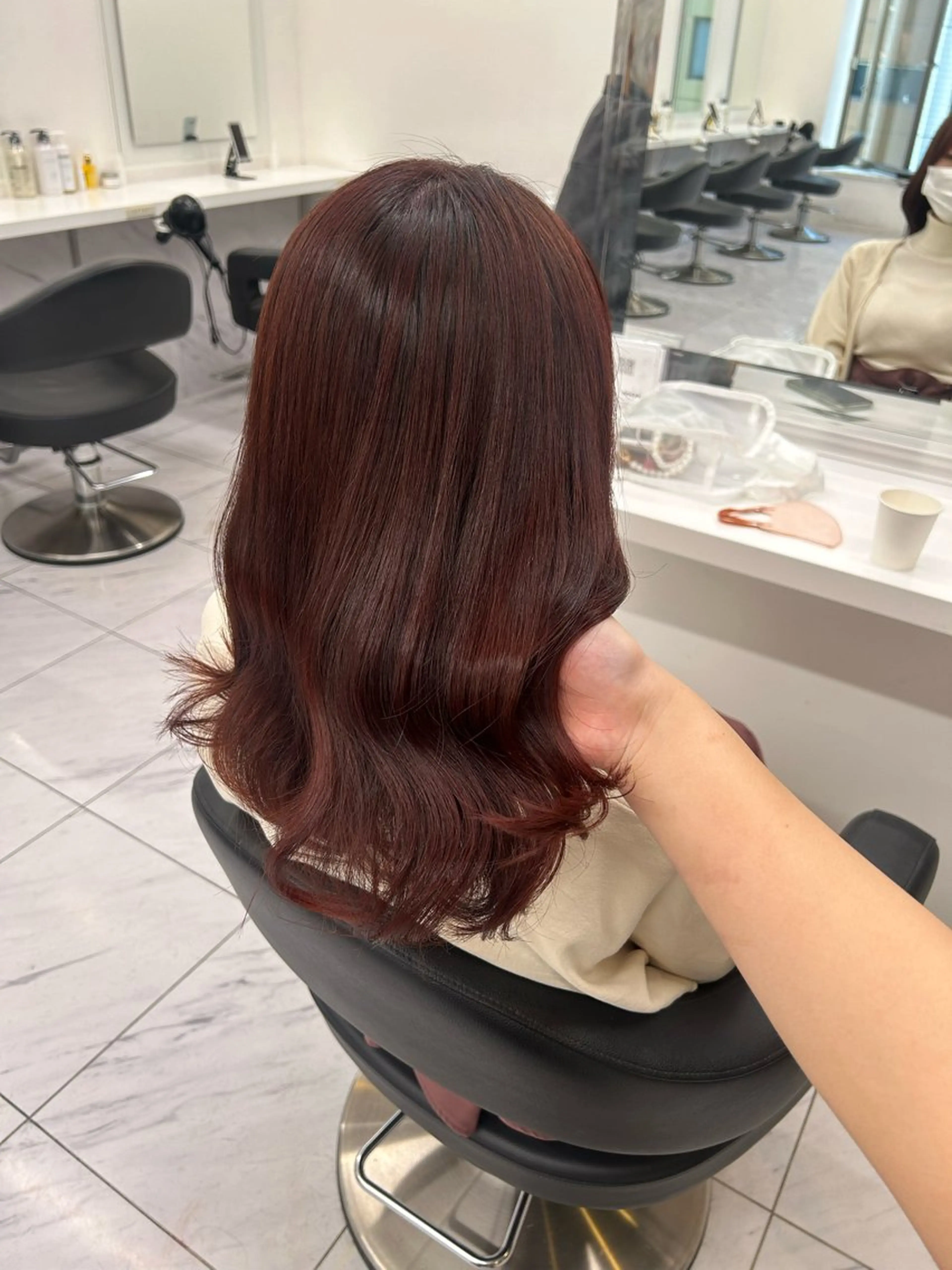 カラー 透明感ベージュ🤎 ナチュラルレイヤーのヘアスタイル