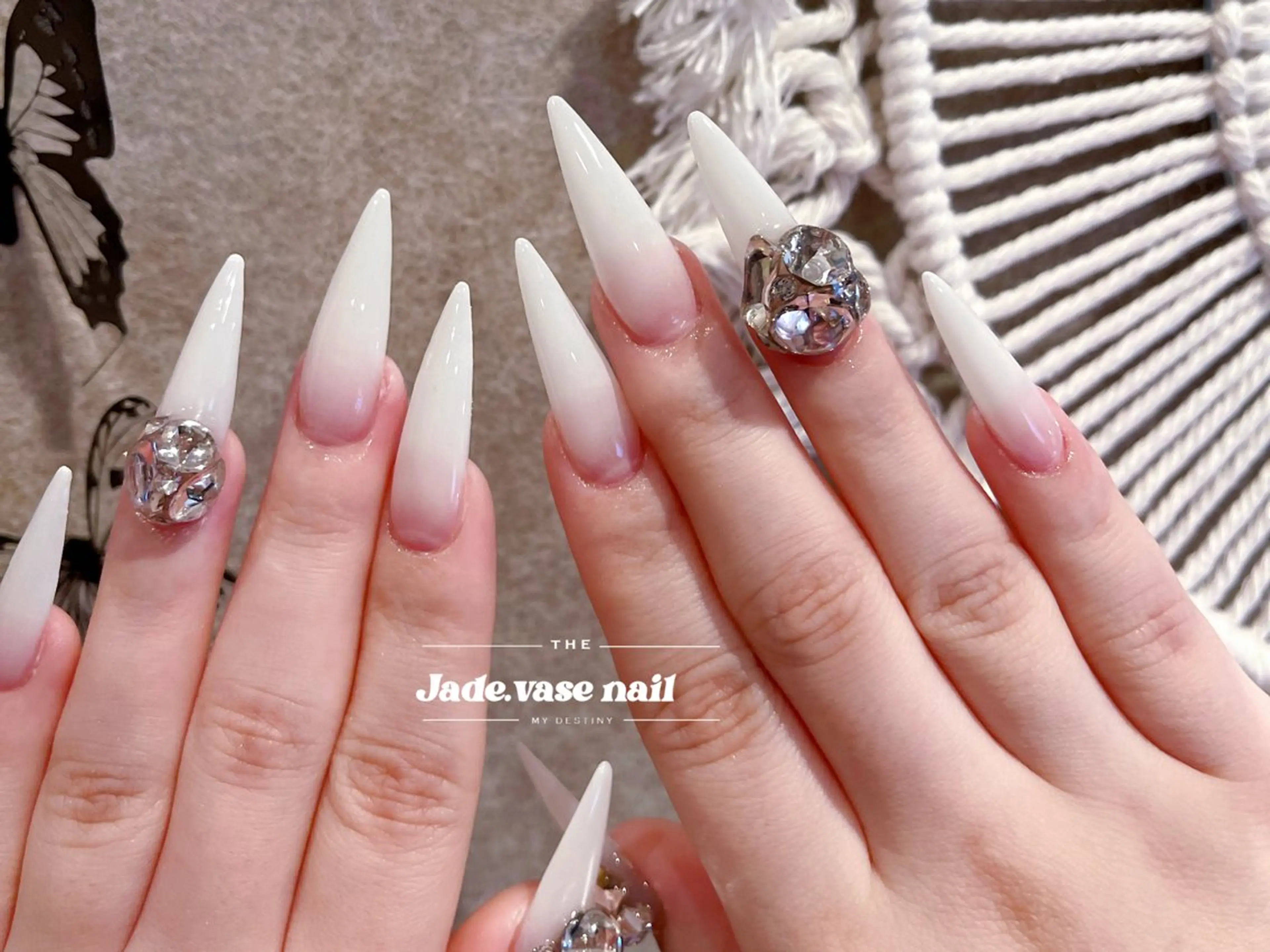 【チップ長さ出し】アート4本⭐︎持ち込み ￥15900→¥12980の写真