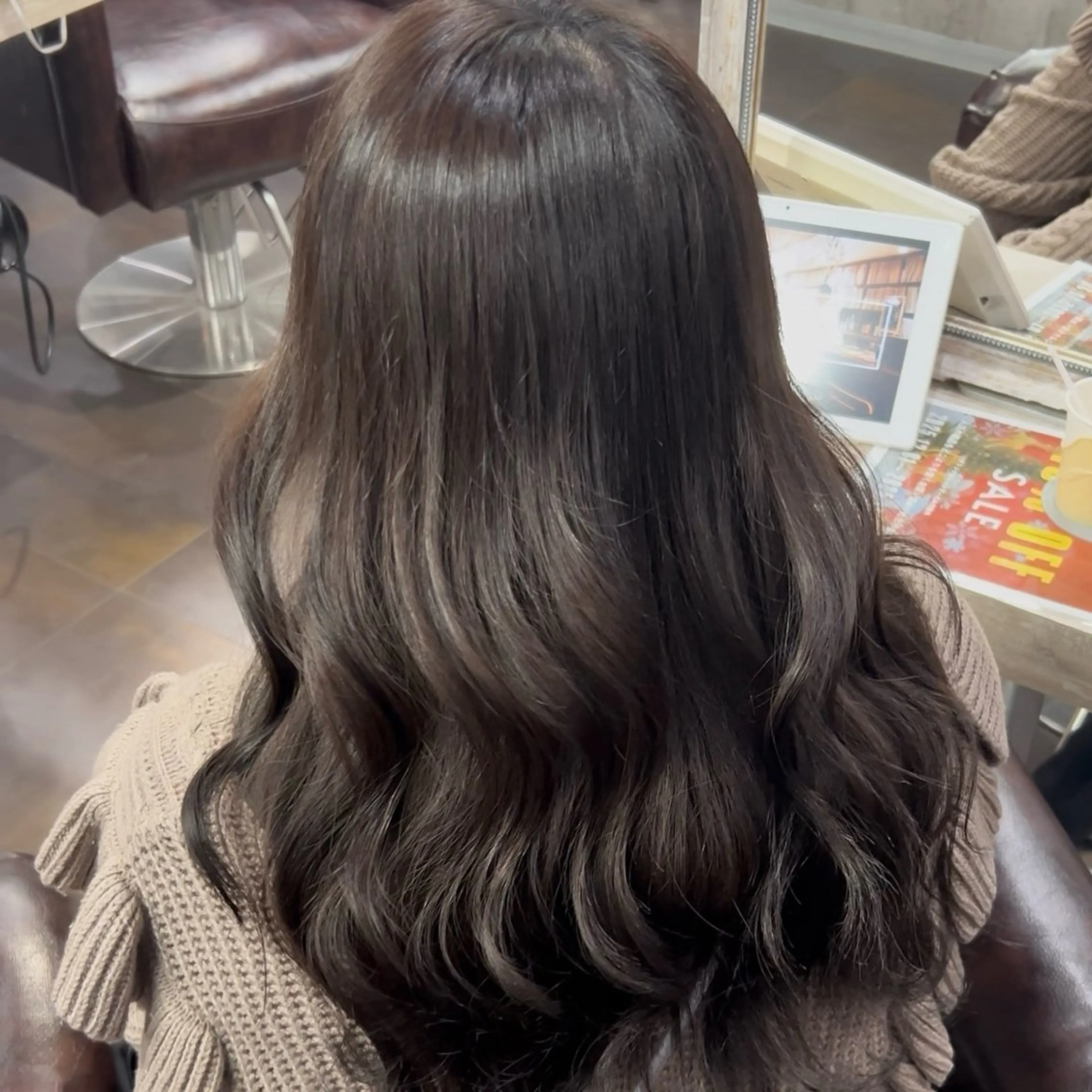 ロング 💙透明感カラー推し 🇰🇷ココロ🦋のヘアスタイル