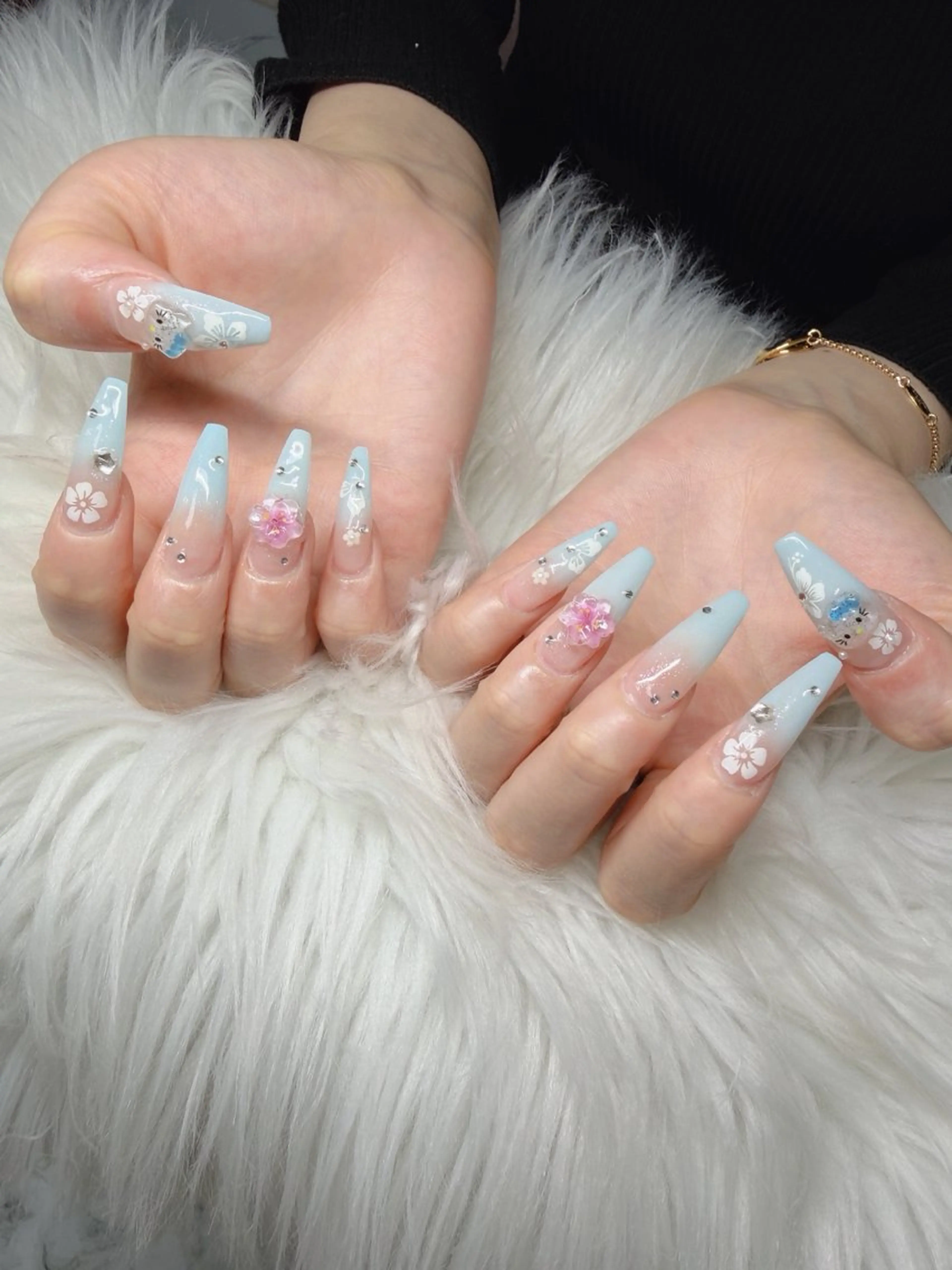 ネイル Lee Nailsのネイルデザイン