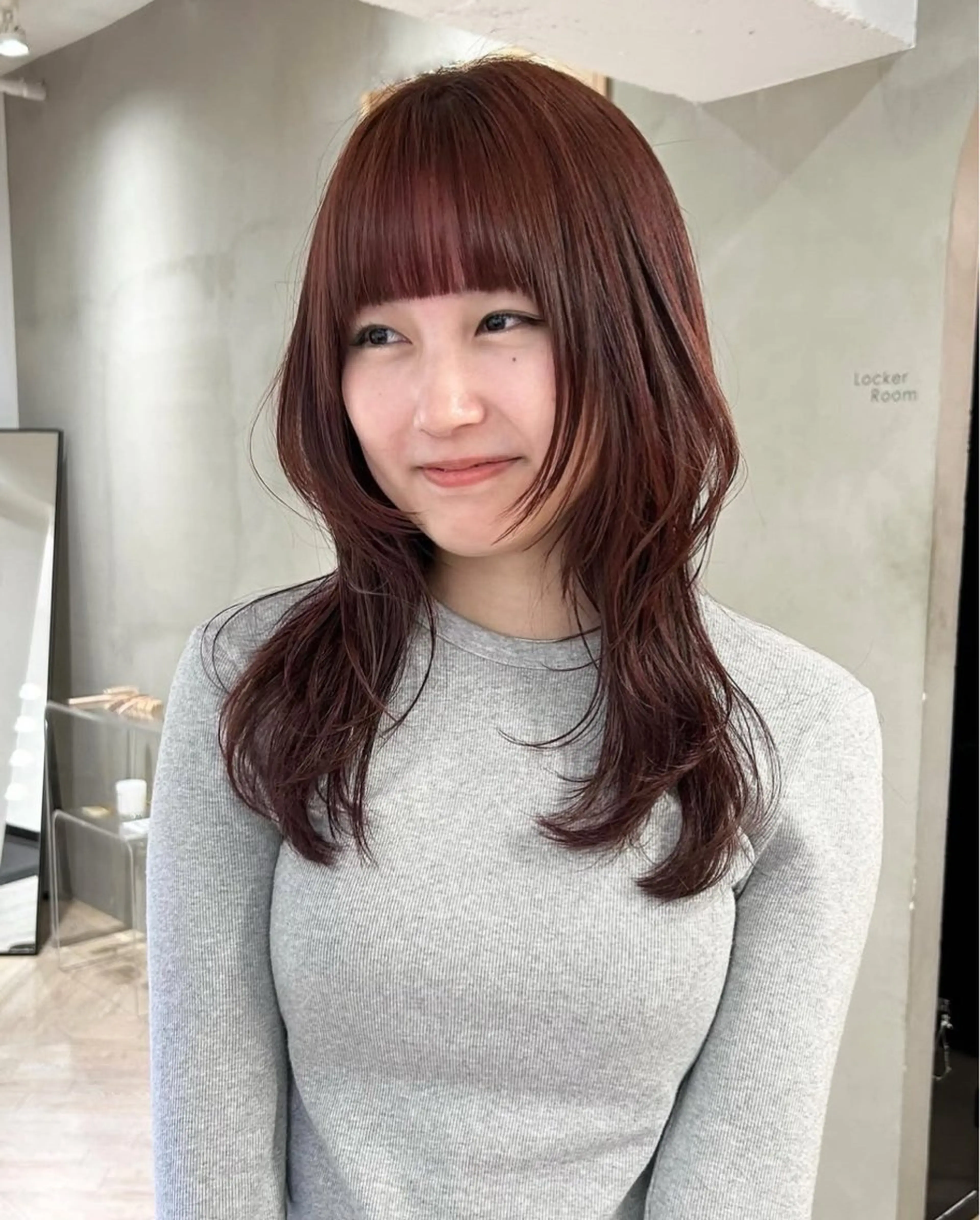セミロング ハッシュカット レイヤーカット ヘアカラー トリートメント 似合わせレイヤー ＆透明感カラーのヘアスタイル