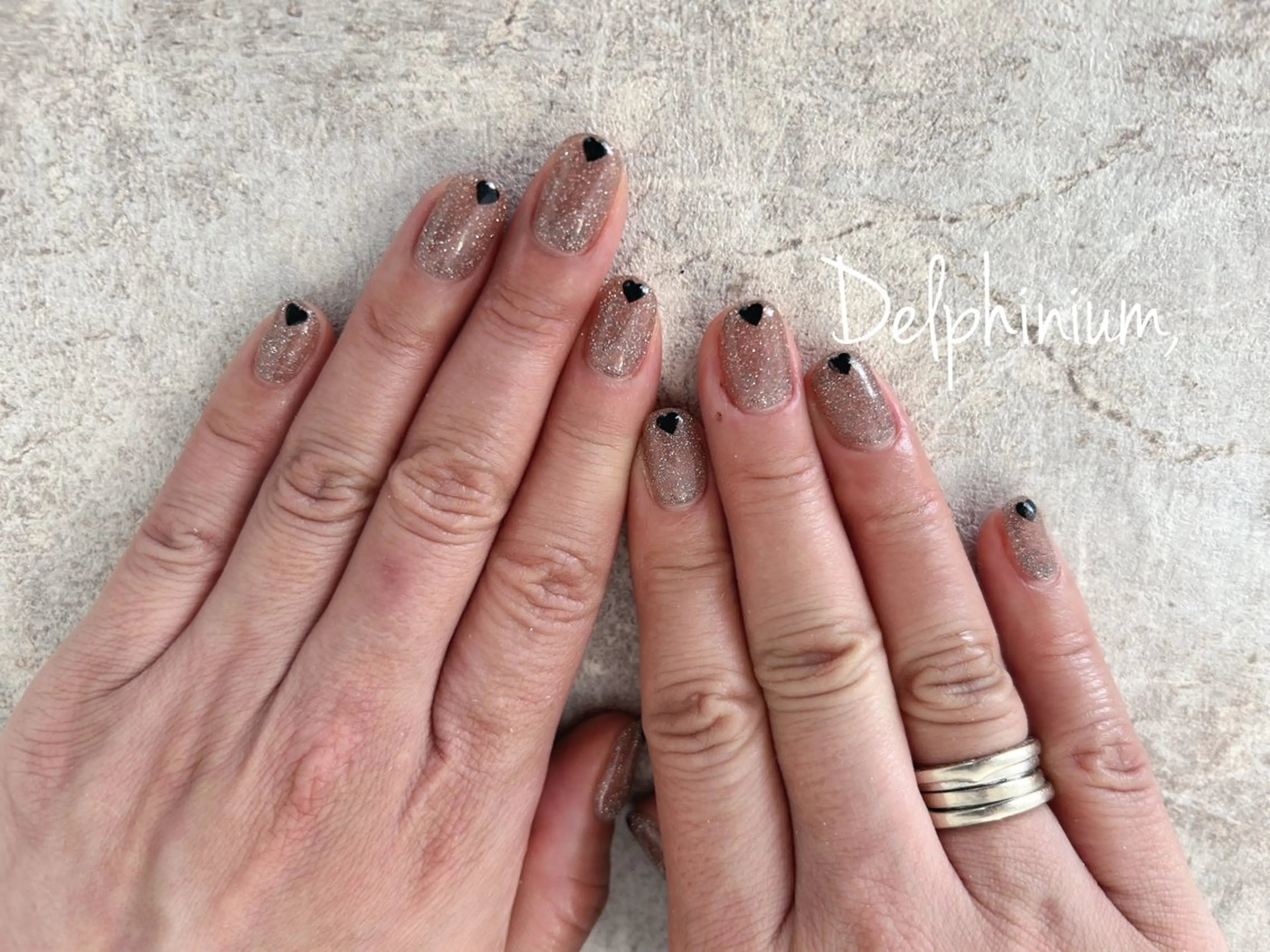 ネイル ハート ワンカラーネイル バレンタイン ハンドネイル 岡本 友恵のネイルデザイン