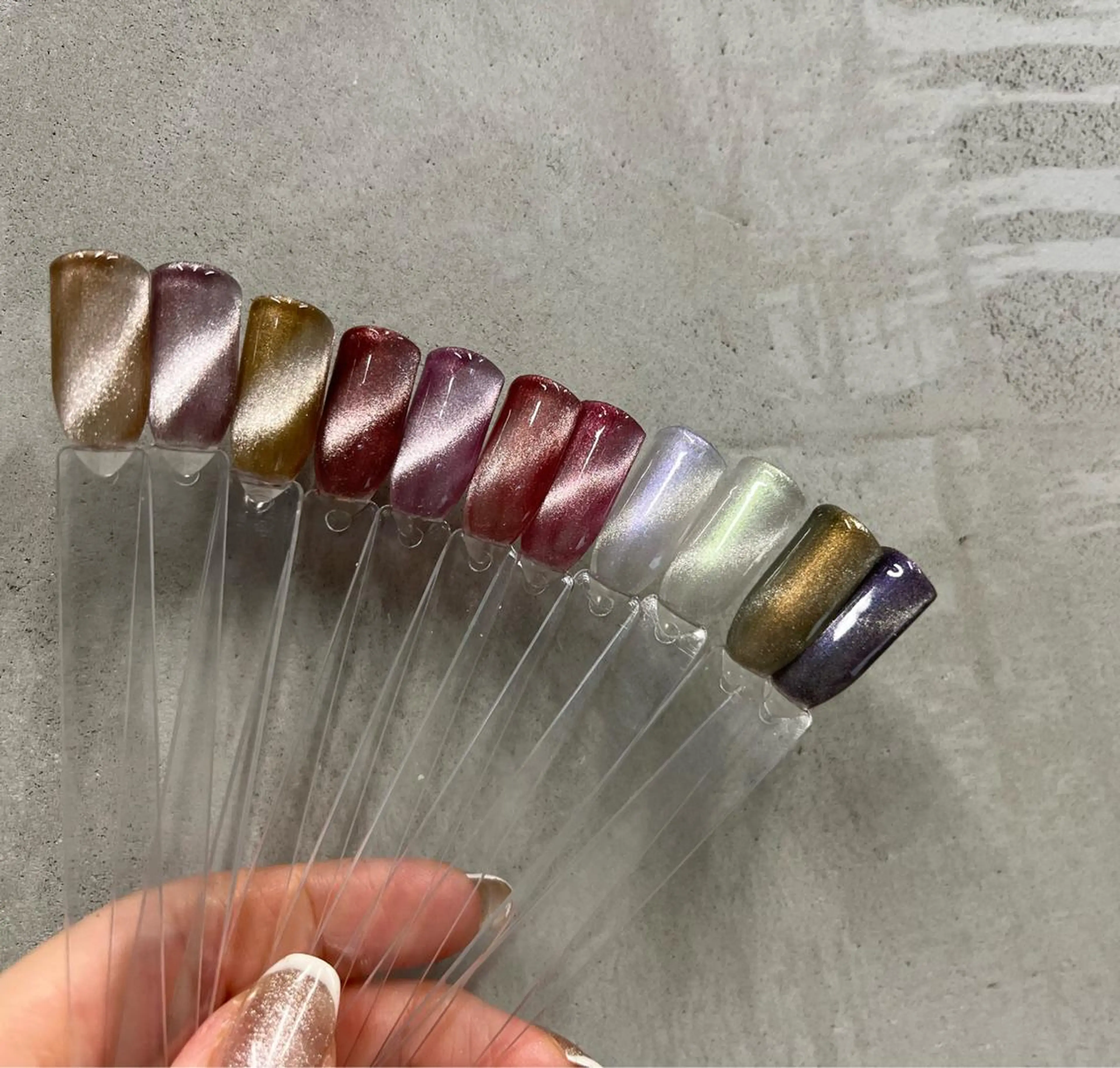 今だけミニモ掲載!!【2月限定特別価格!】マグネットネイル🧲(オフなし)の写真