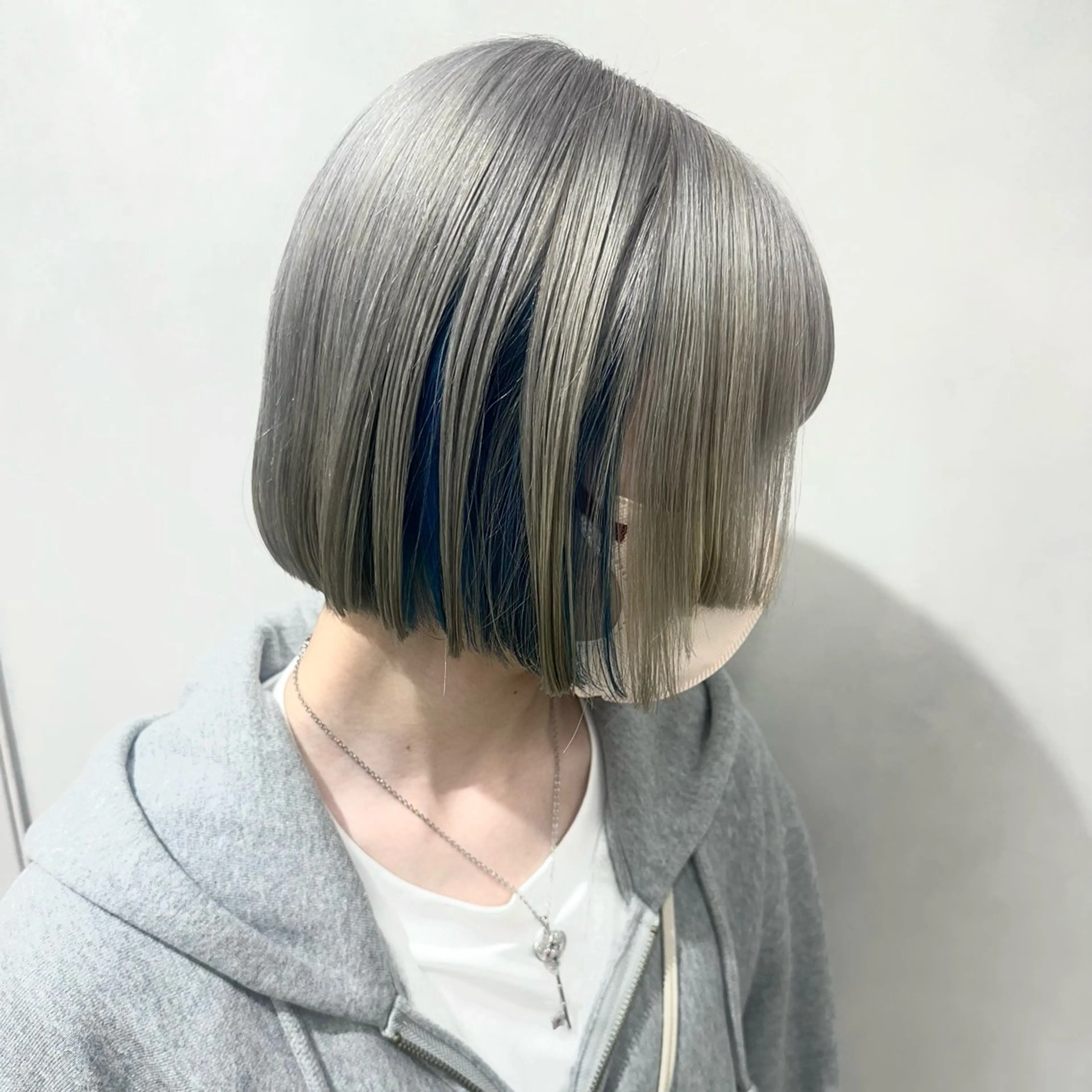 ショート カラー カット ヘアカラー トリートメント デザインカラー/パー マ🦖外岡咲希🦖のヘアスタイル