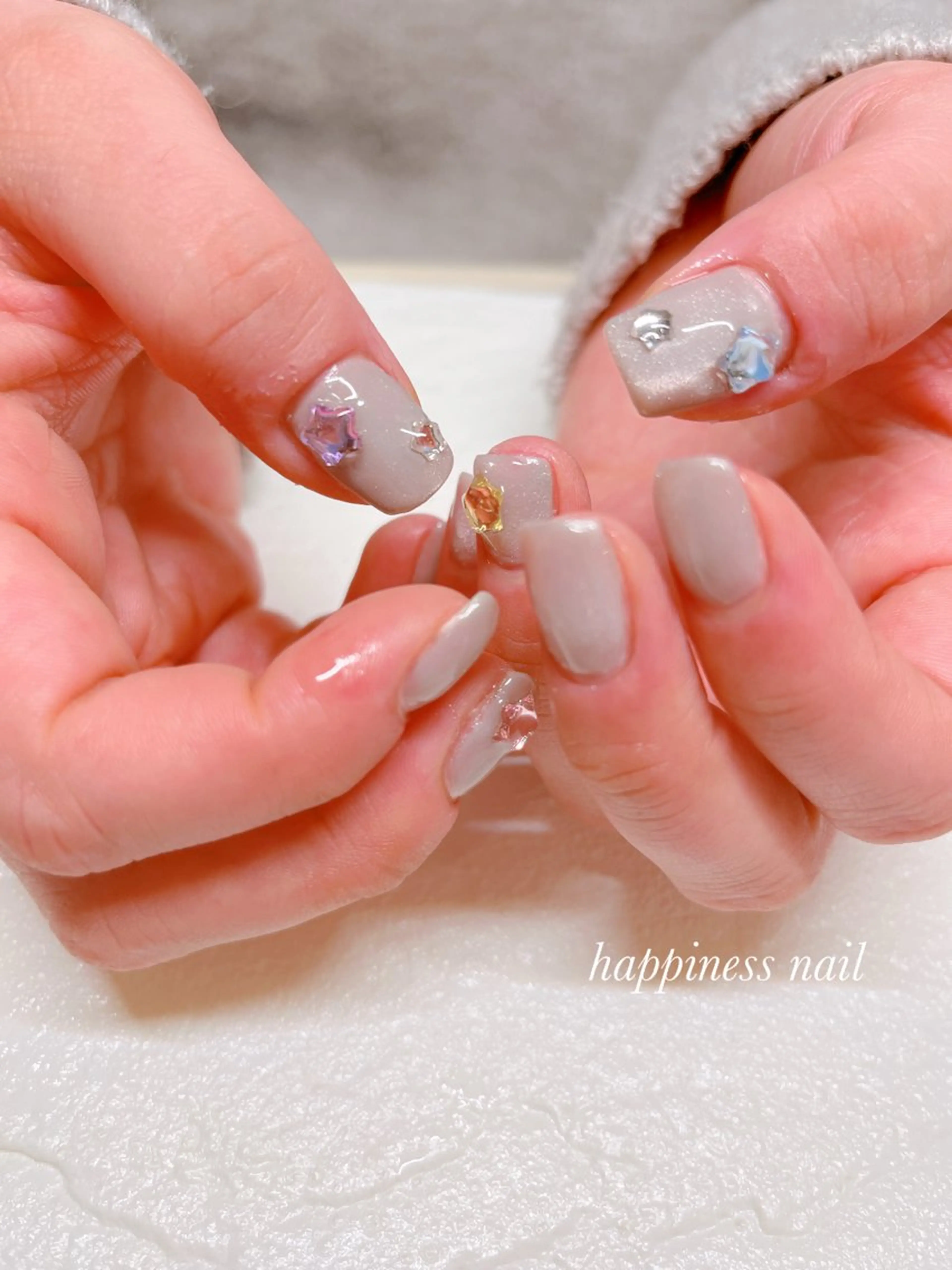 ネイル キラキラネイル happiness nailのネイルデザイン