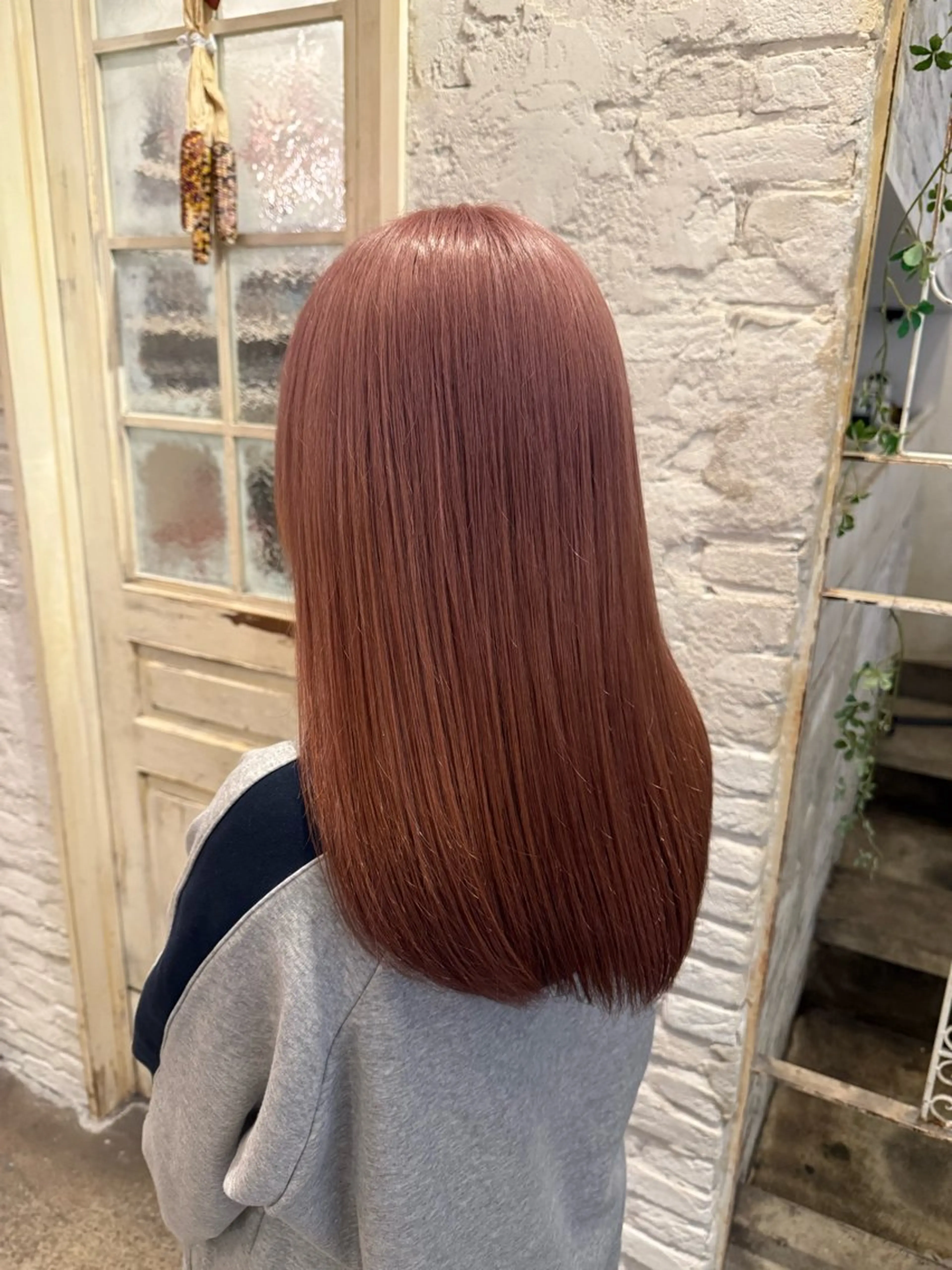 カラー ベージュカラー ピンクカラー ピンクベージュ 美濃 咲穂のヘアスタイル