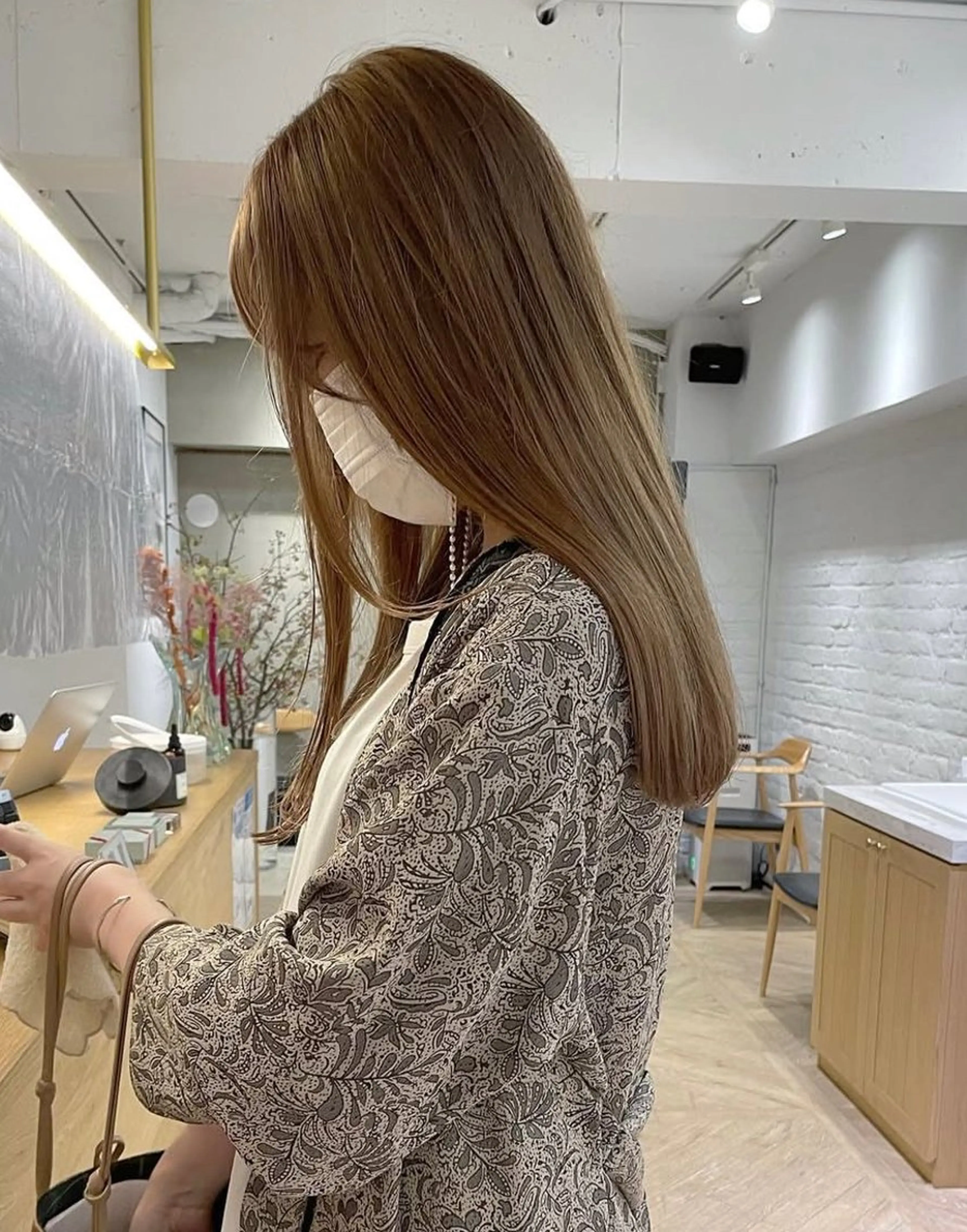 ロング カラー ベージュカラー 透明感カラー ダブルカラー オリーブベージュ ヘアカラー 高発色ブリーチ/ ハイレイヤー🪽aiのヘアスタイル