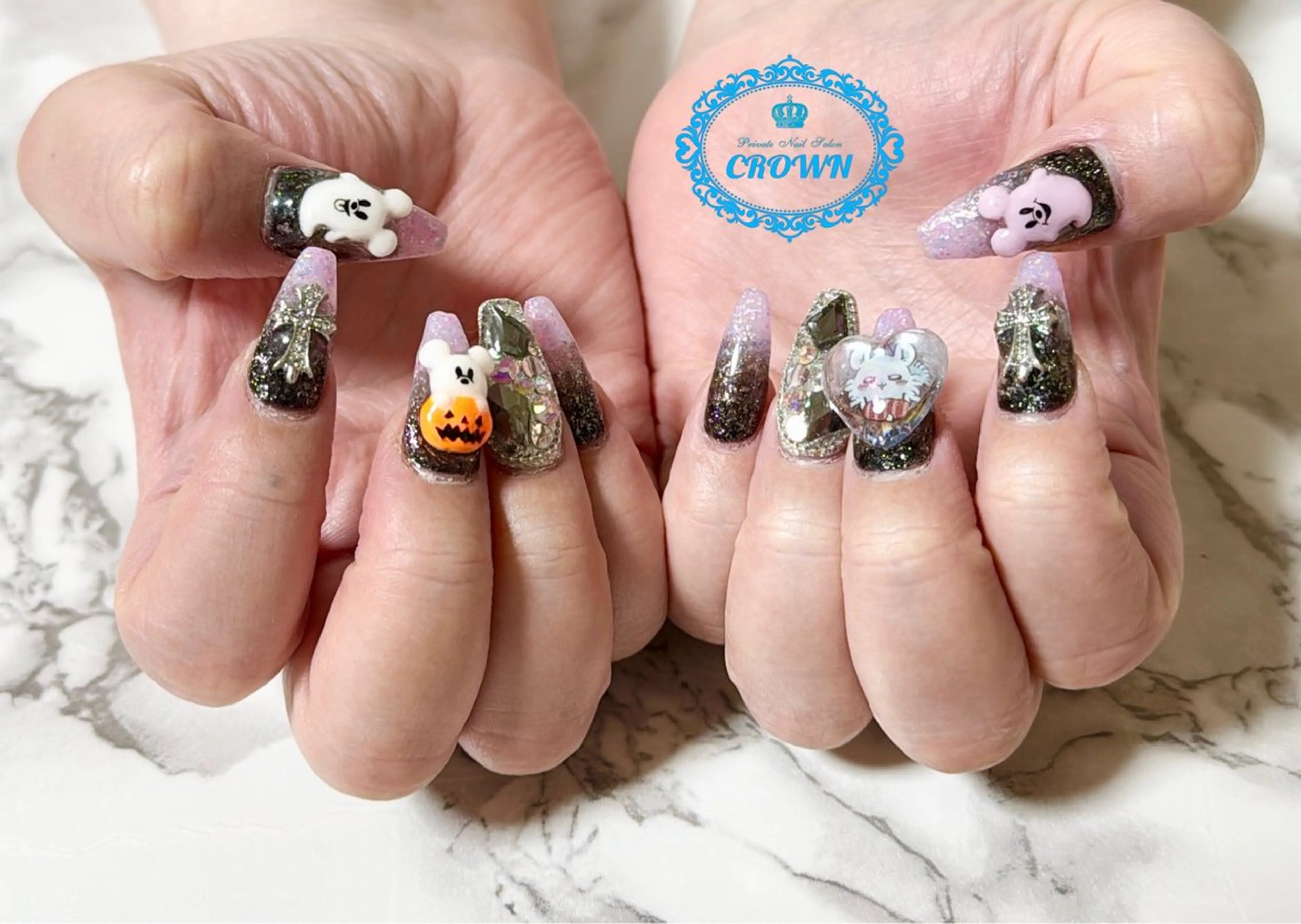 ネイル CROWN プライベートサロンのネイルデザイン