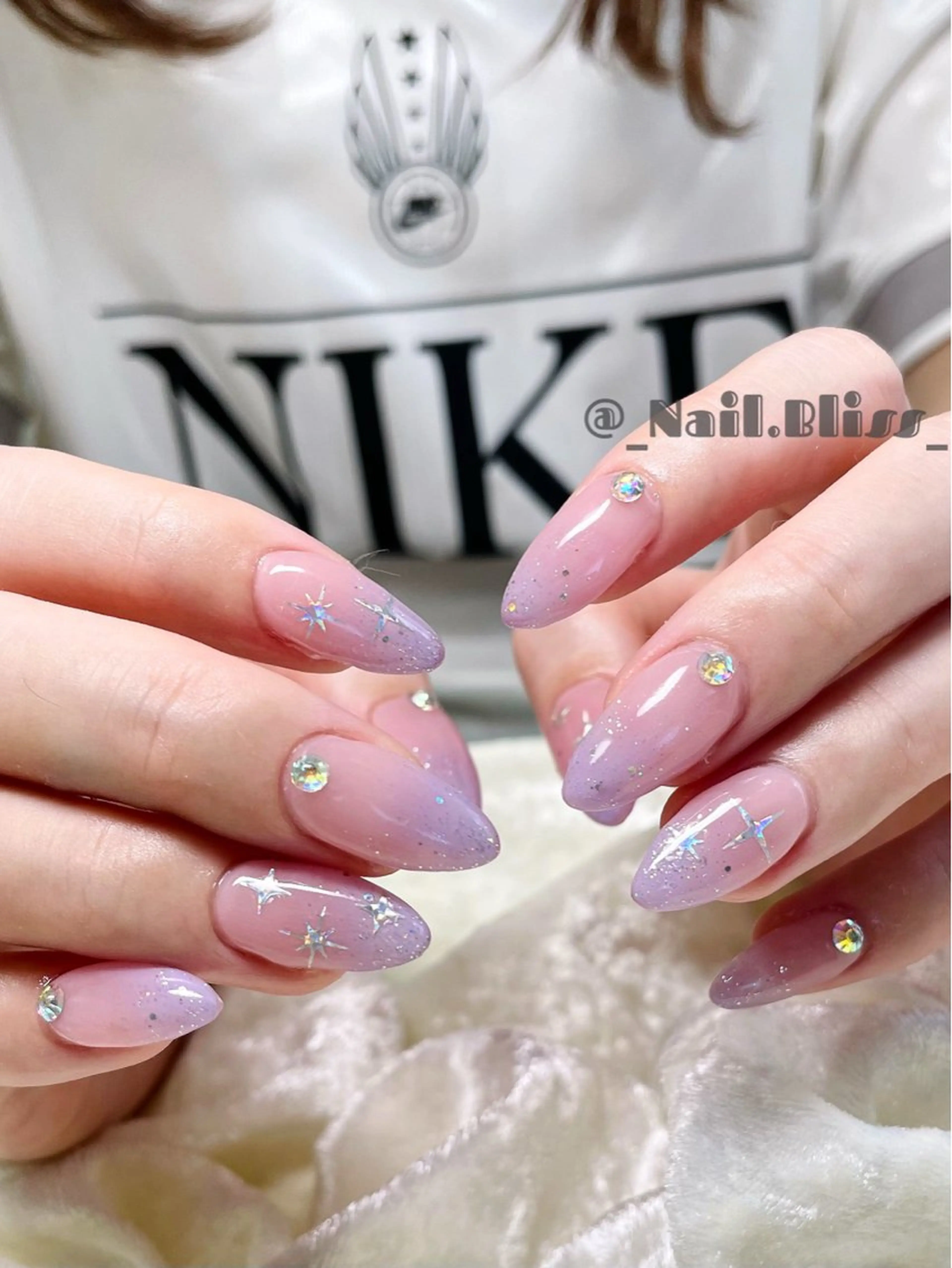 ネイル オーロラネイル グラデーション キラキラネイル ハンドネイル NAIL BLISSのネイルデザイン