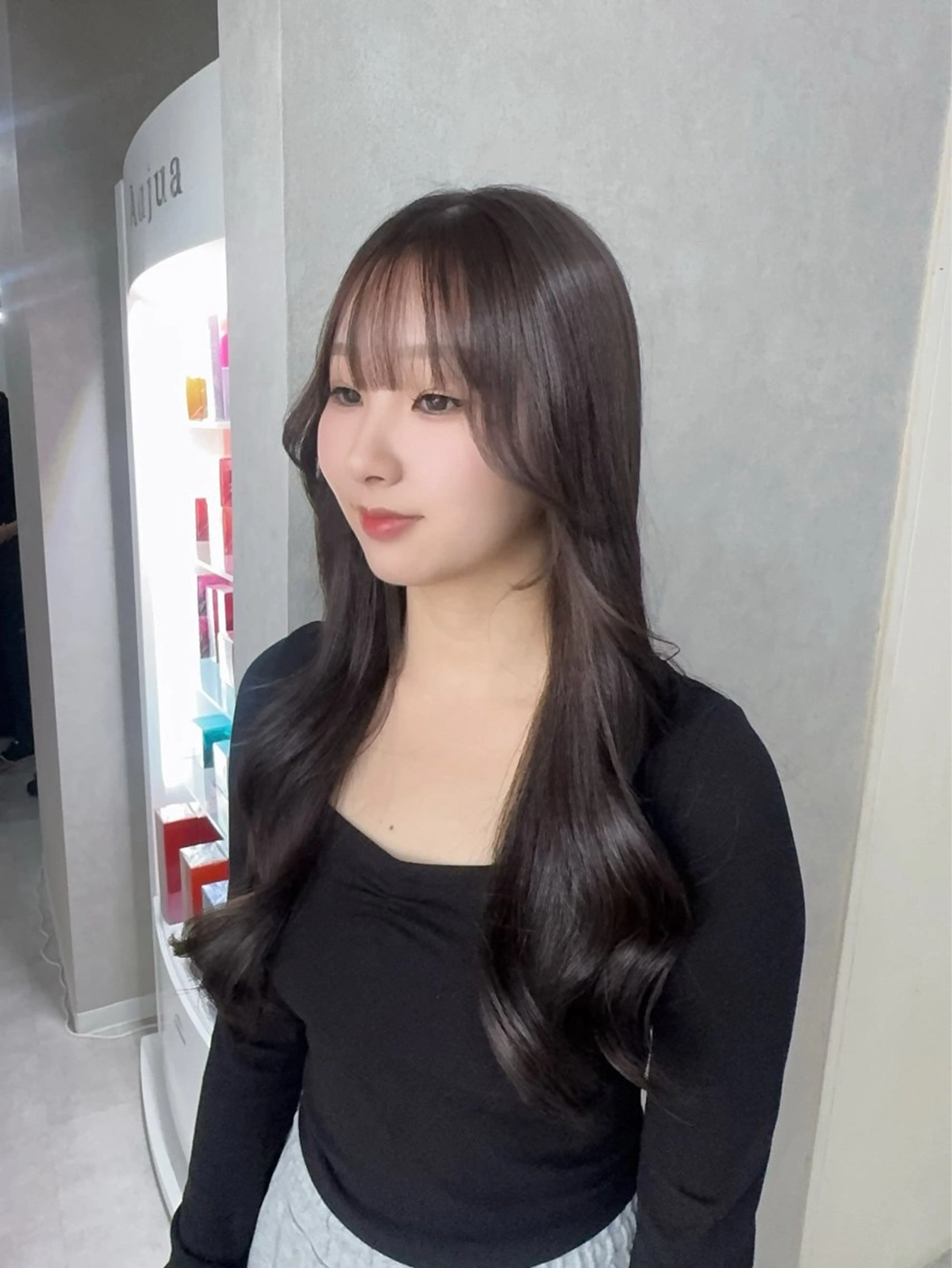 ロング カラー アッシュ アッシュブラウン ベージュカラー 黒髪 ブリーチ ヘアカラー トリートメント 赤み無し柔らかカラー 【梅田】madokaのヘアスタイル