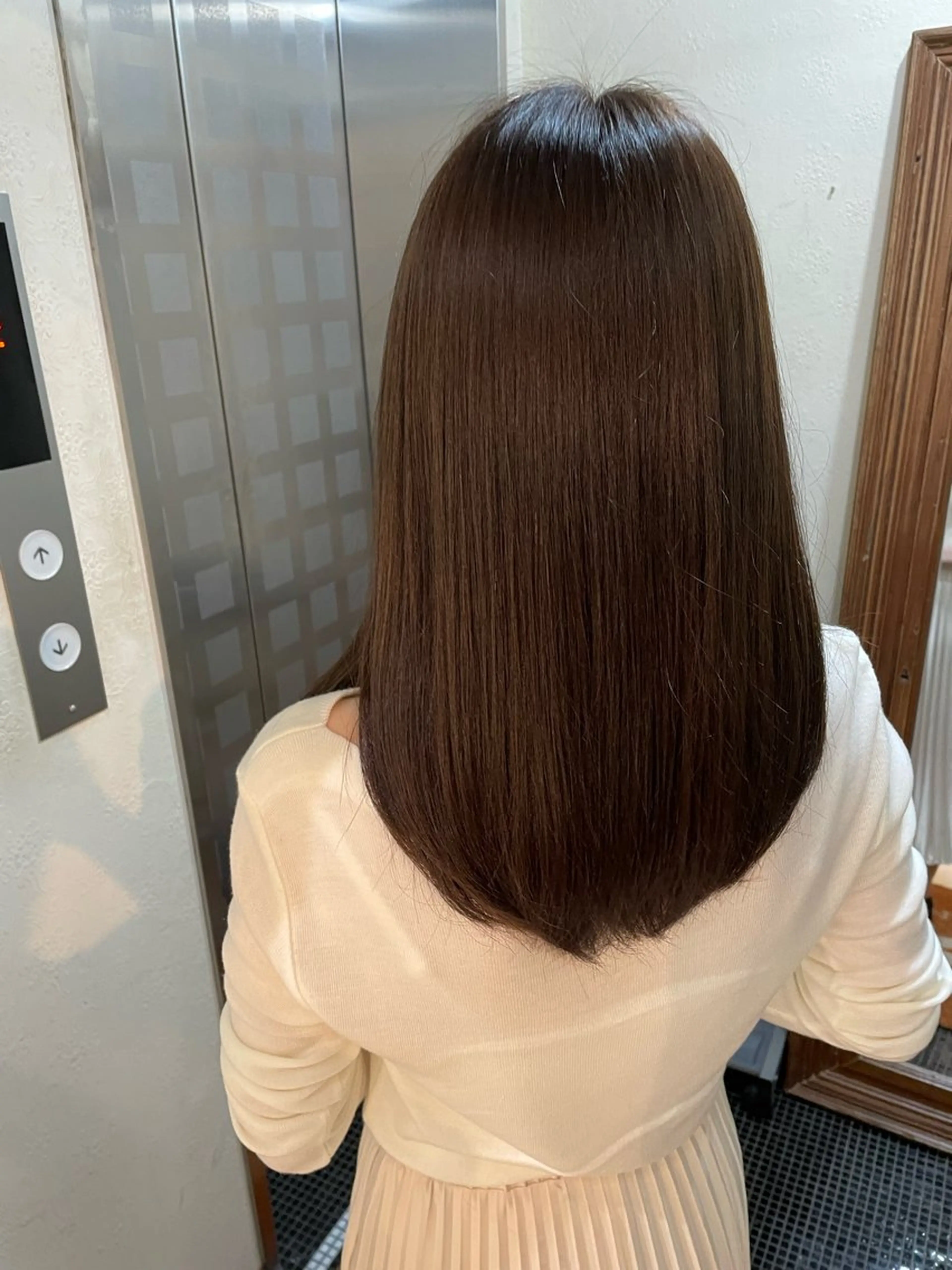 セミロング カラー パーマ ベージュカラー liko by maris所属・髪質改善／ブリーチ 宮武　湧斗のヘアスタイル