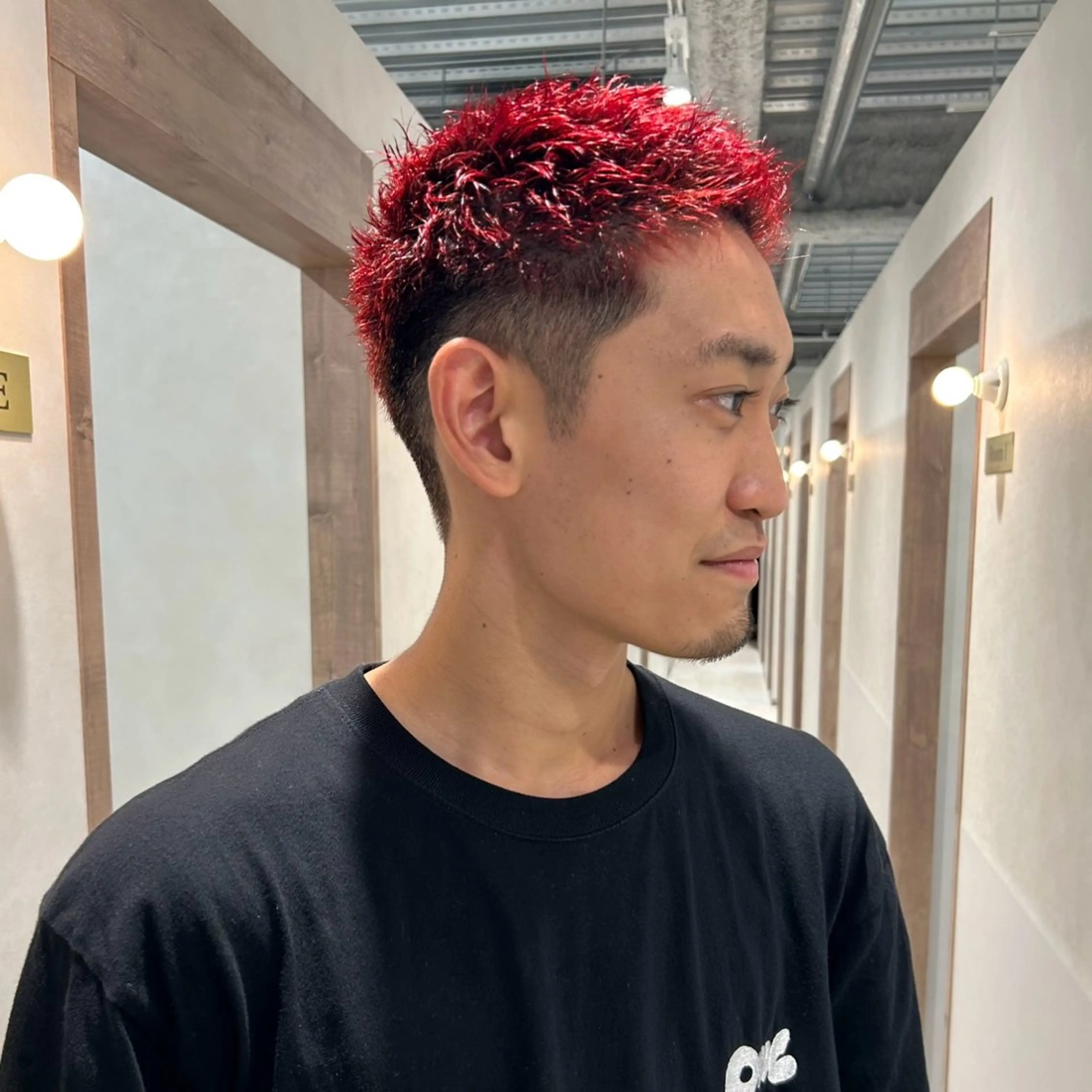 カラー メンズ メンズショート ヘアカラー スパイキーショート 平出天翔のヘアスタイル
