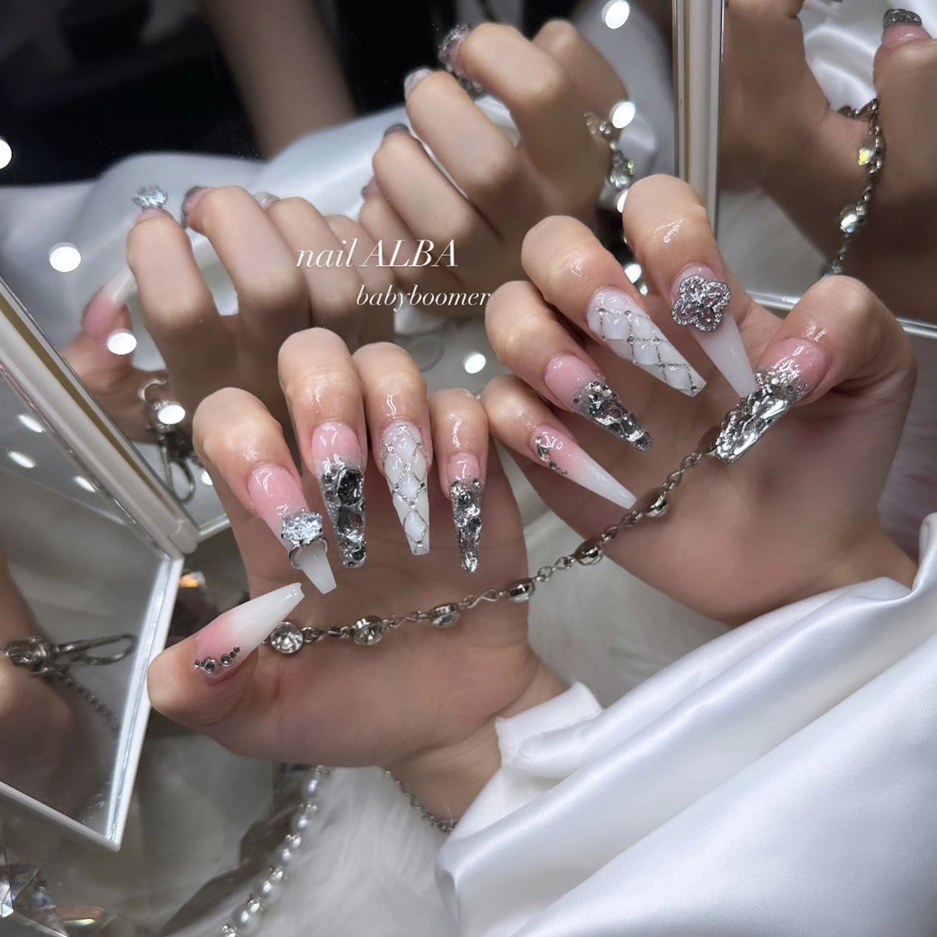 ネイル 加納 莉音のネイルデザイン