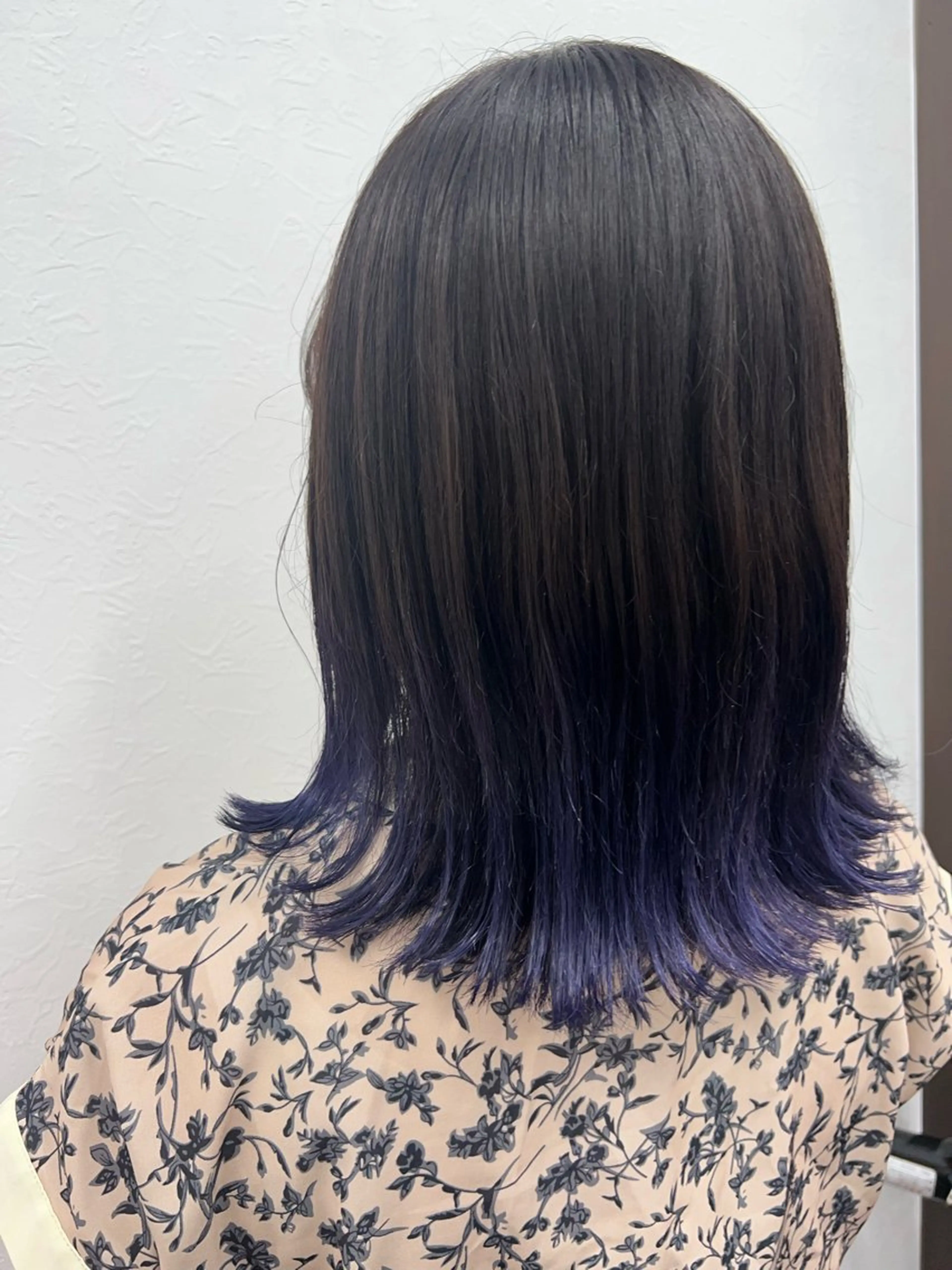 ミディアム カラー 鈴木 アメリのヘアスタイル