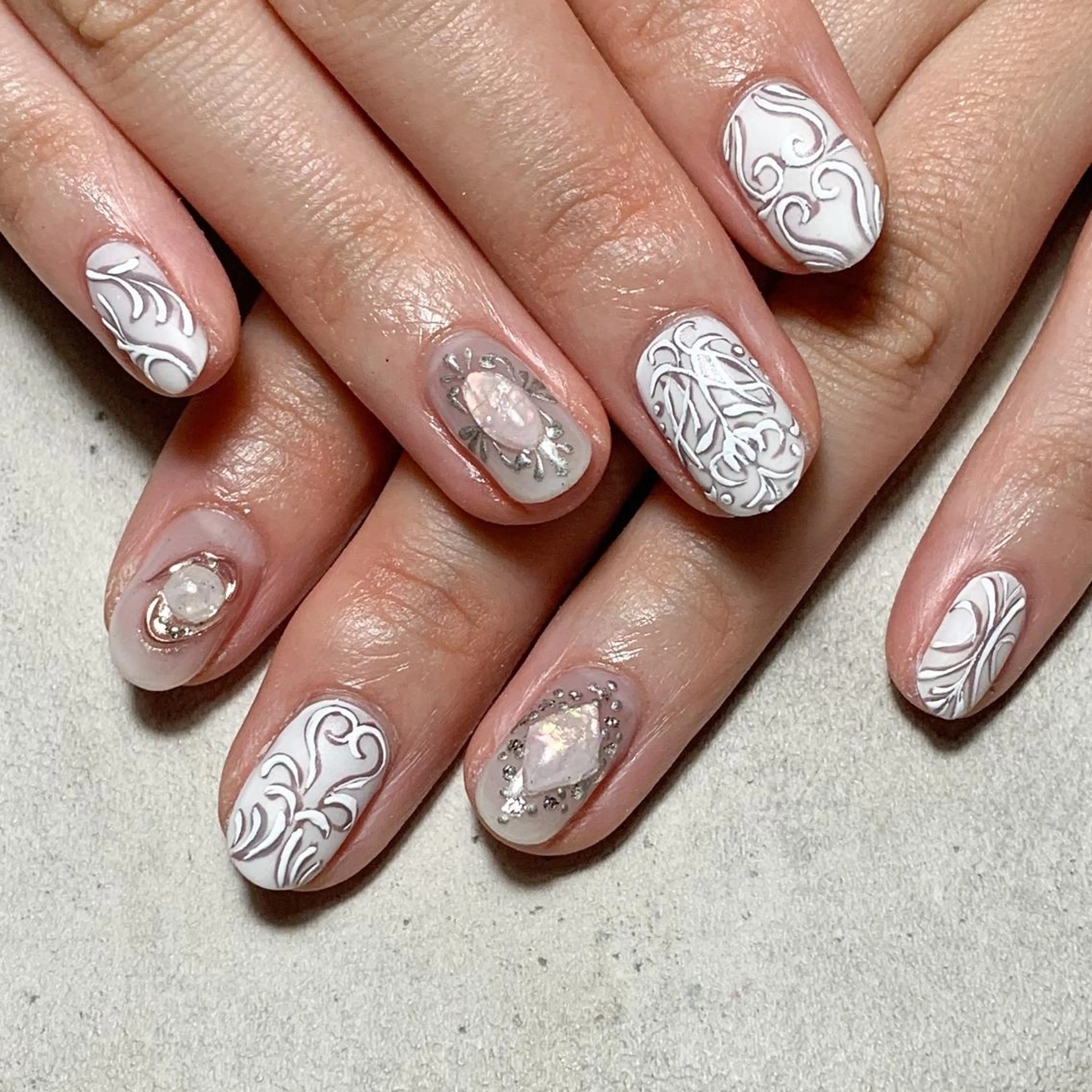 ネイル ハンドネイル FIORITURA aiのネイルデザイン