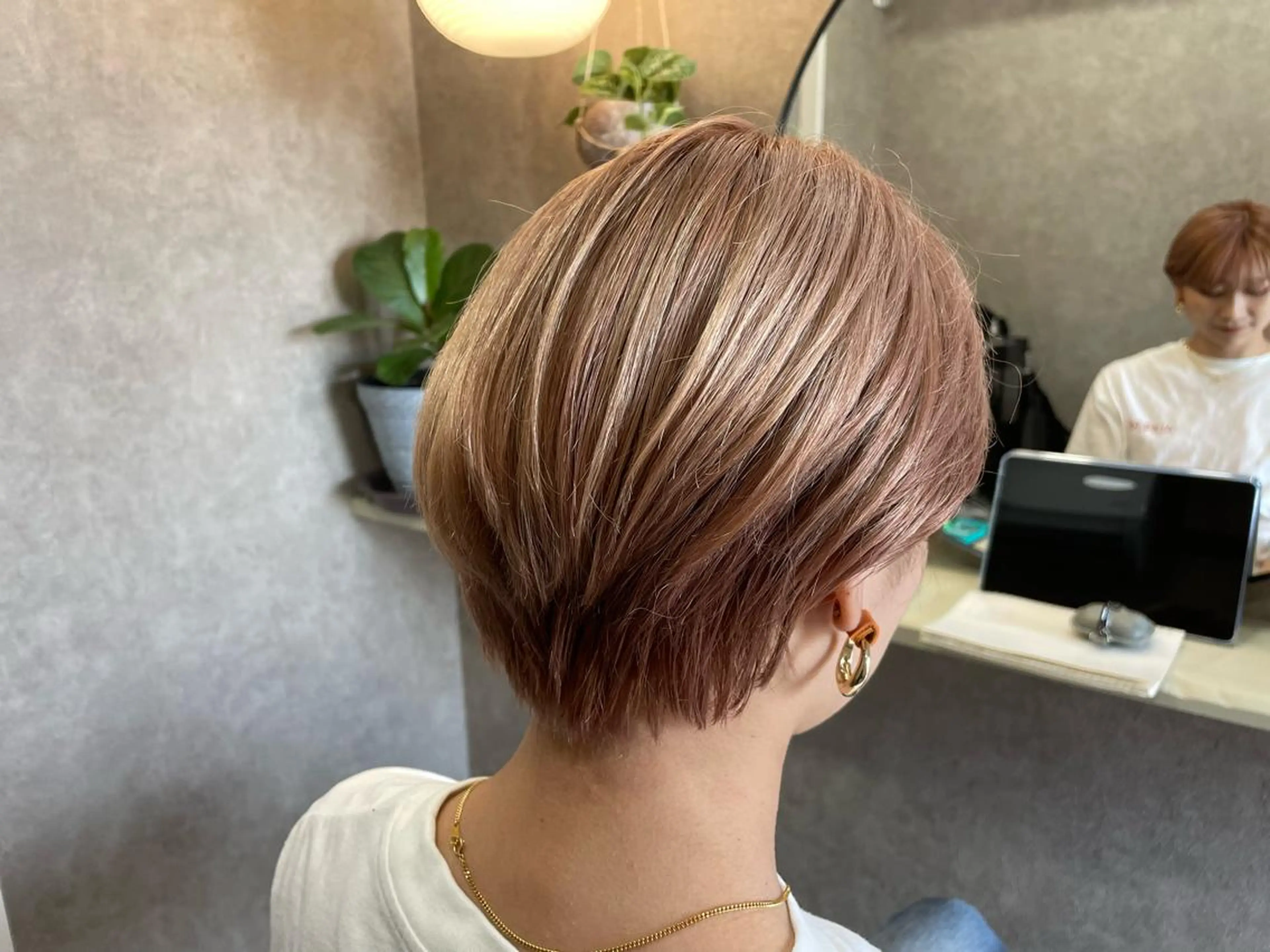 ショート カラー ダブルカラー 【mokuオーナー】 ちはるのヘアスタイル