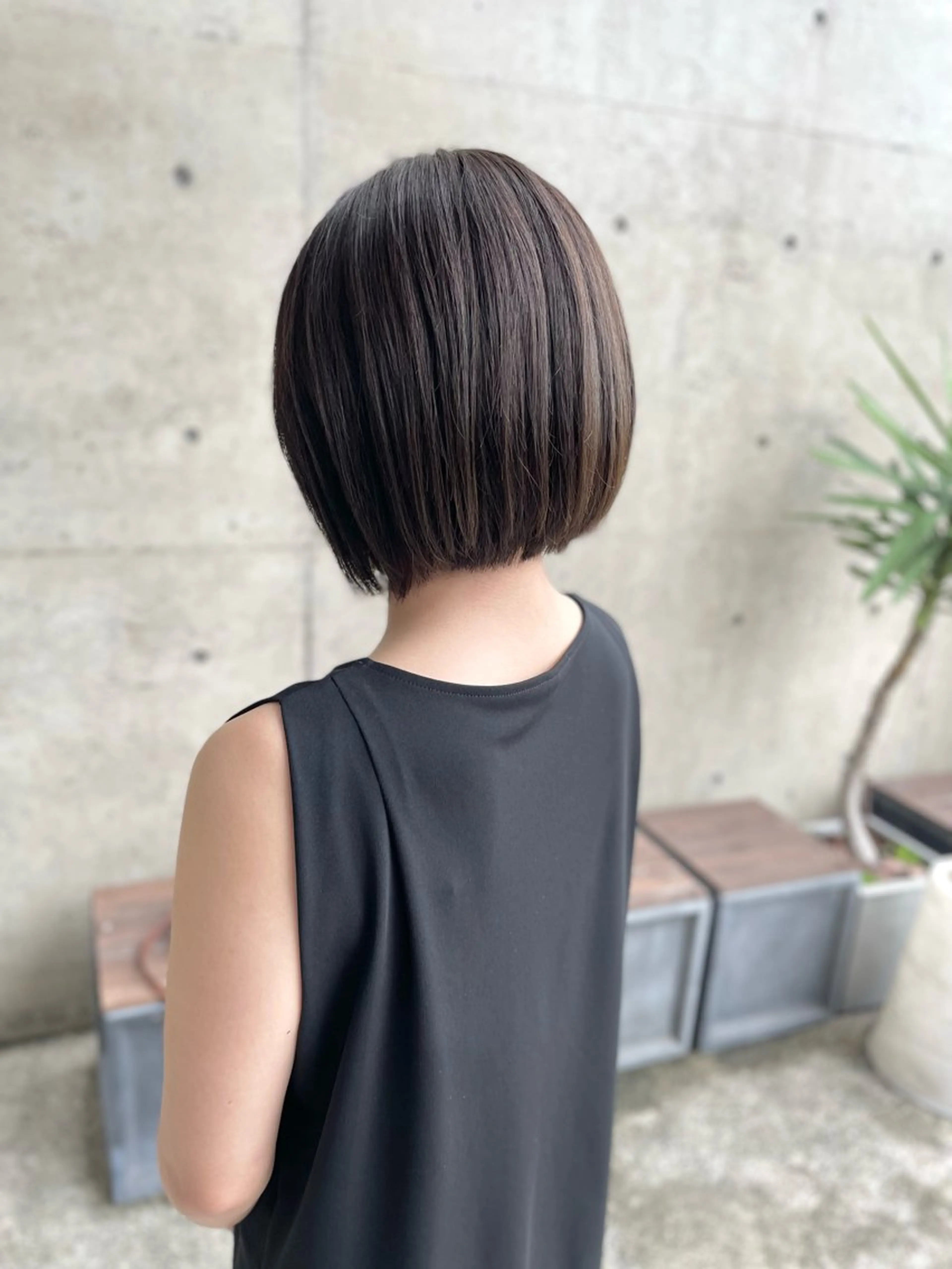 ショート カラー 日高 香織のヘアスタイル