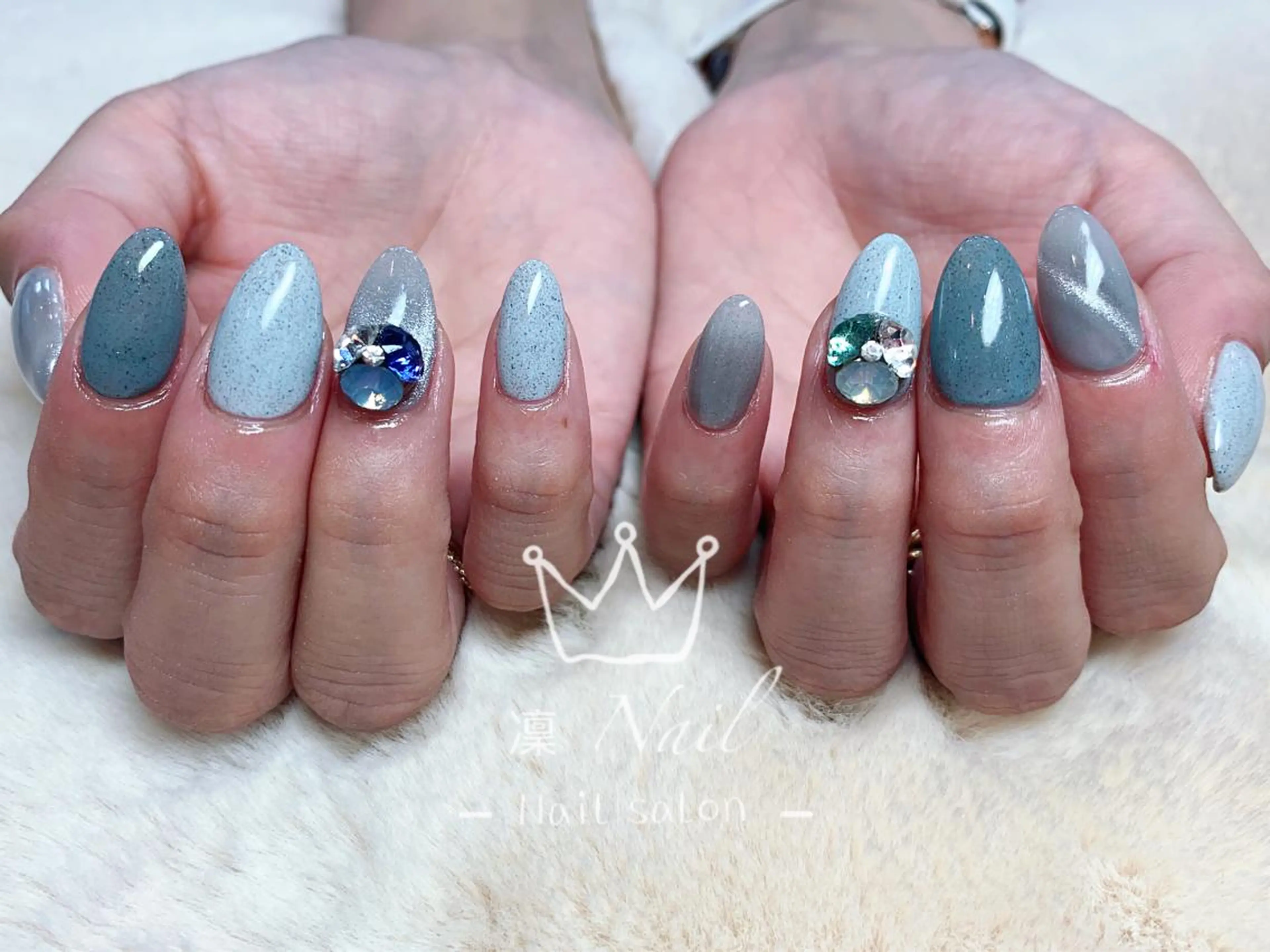 セミロング カラー ネイル Le’a NailSalonのネイルデザイン