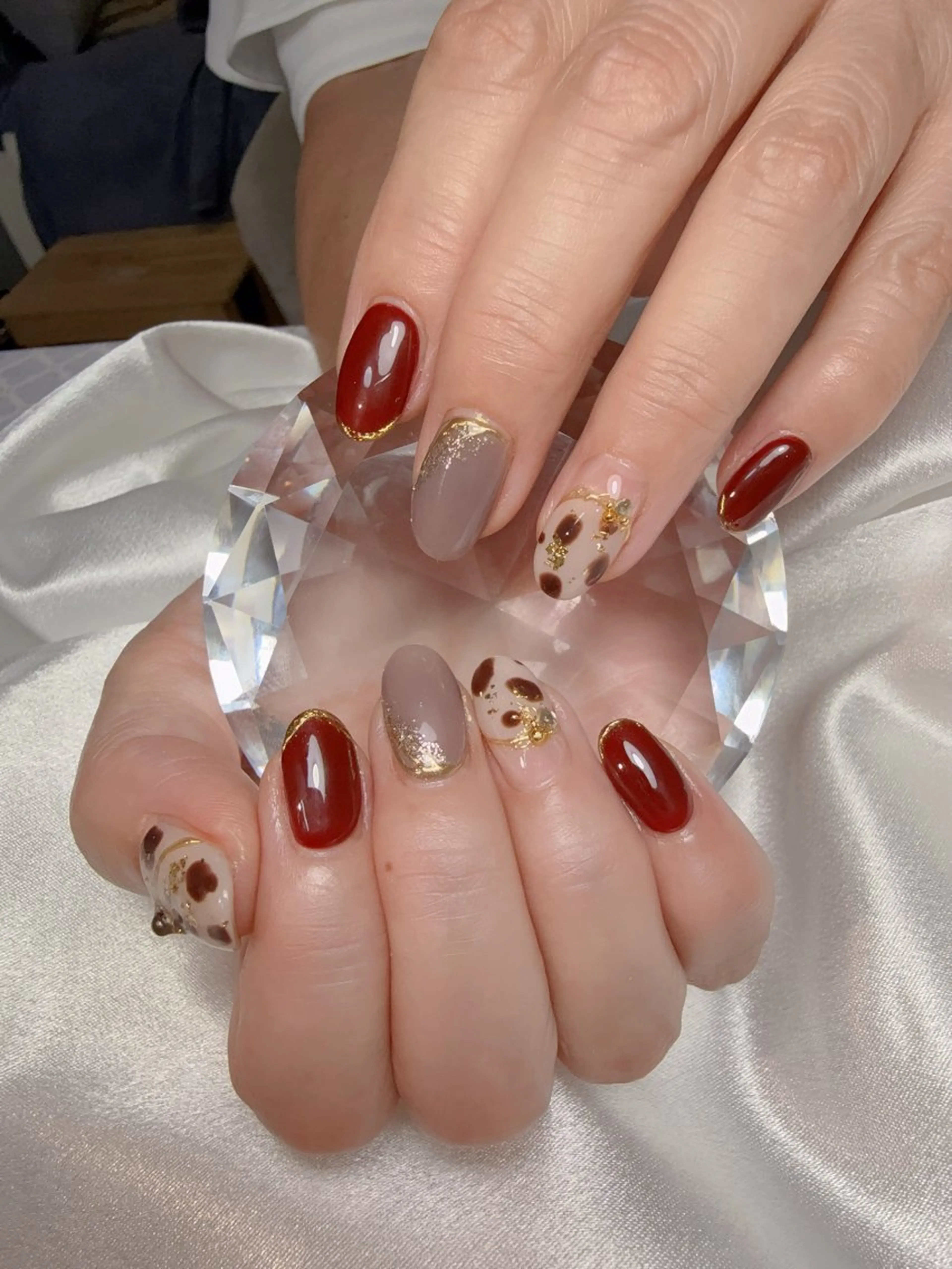 ネイル オーロラネイル ブルー チークネイル フットネイル フレンチネイル 西野 カナのネイルデザイン