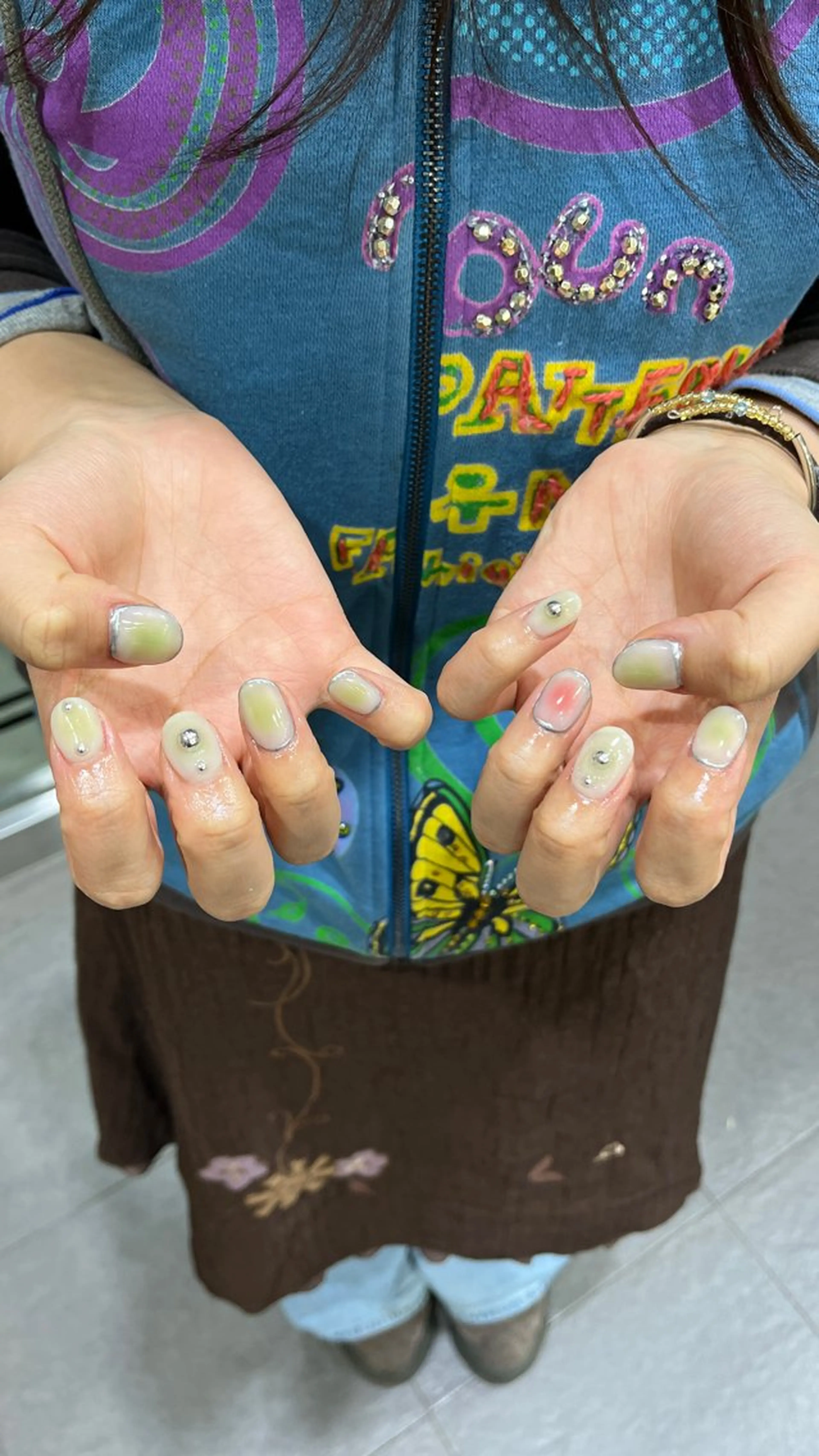 ネイル ハンドネイル waka❤️✨ レイヤーボブ/エクのヘアスタイル