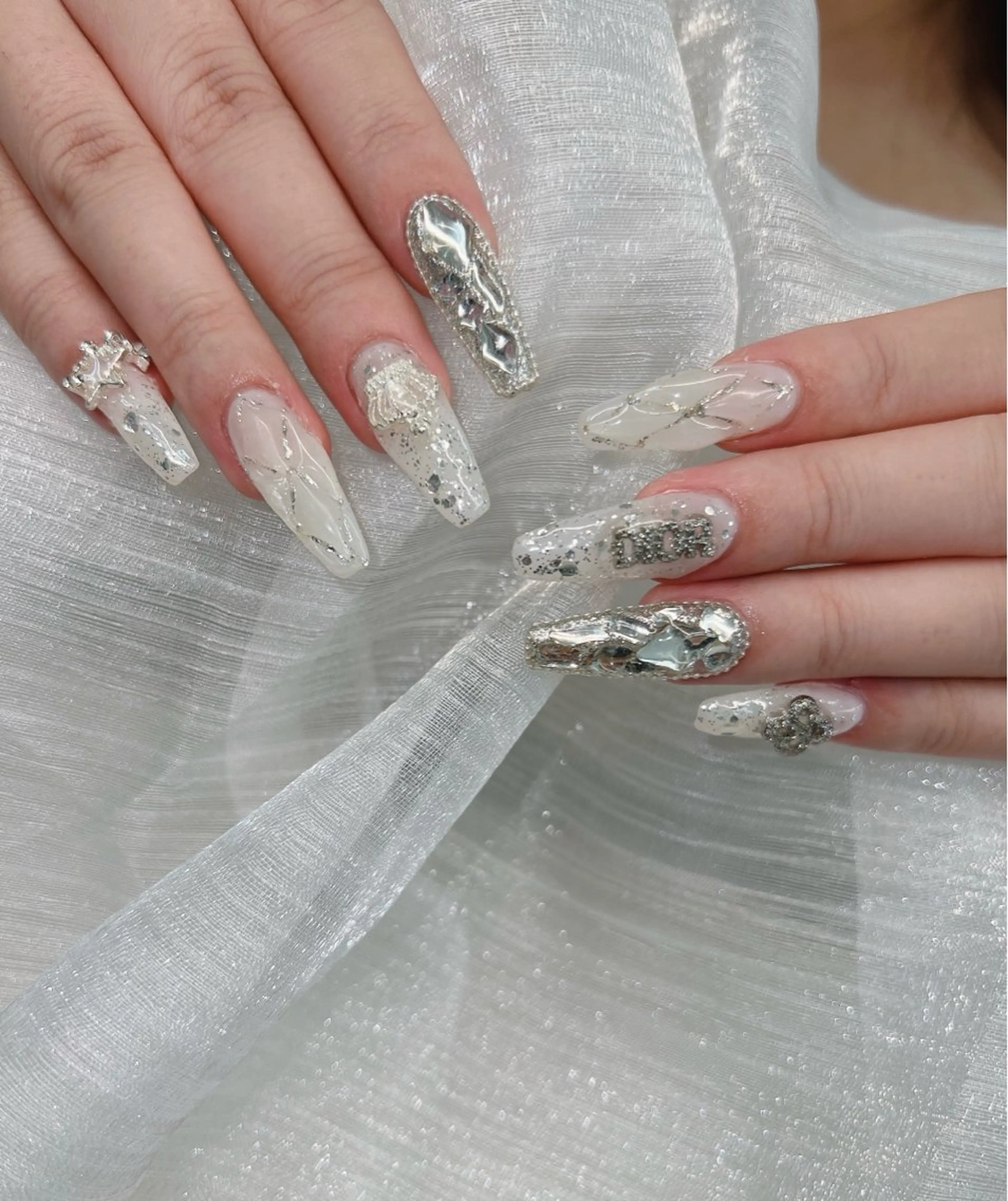 ネイル 長さ出し マグネットネイル ミラーネイル ネイルチップ 冬ネイル Lee Nails チップ長さだし専門店のネイルデザイン