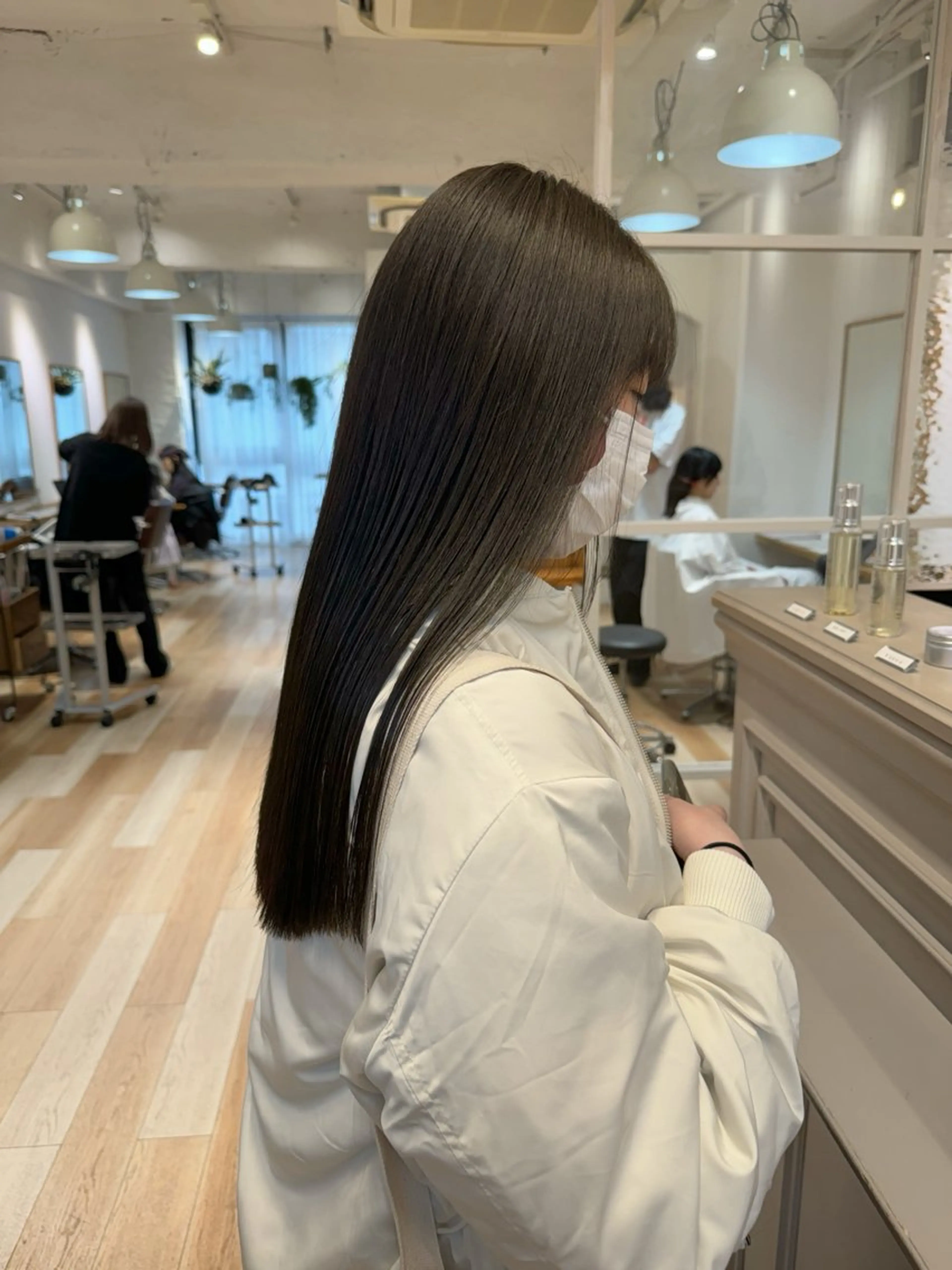 ロング カラー グレージュ オリーブグレージュ オリーブグレー オレンジ カット ヘアカラー Lomalia 🤍🫧/makoのマツエク・マツパデザイン