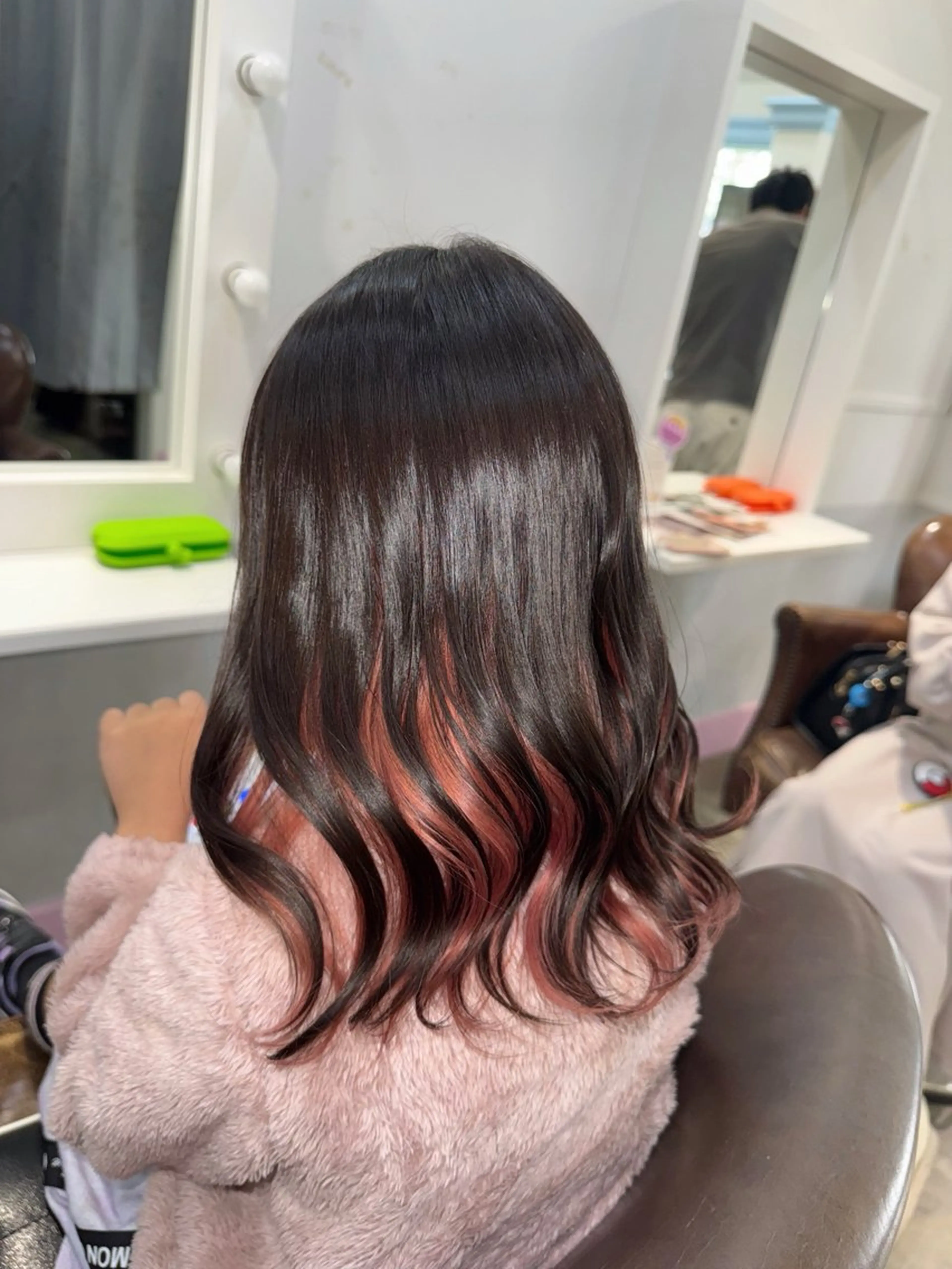 ロング カラー キッズ インナーカラー 坂柳 朱音のヘアスタイル