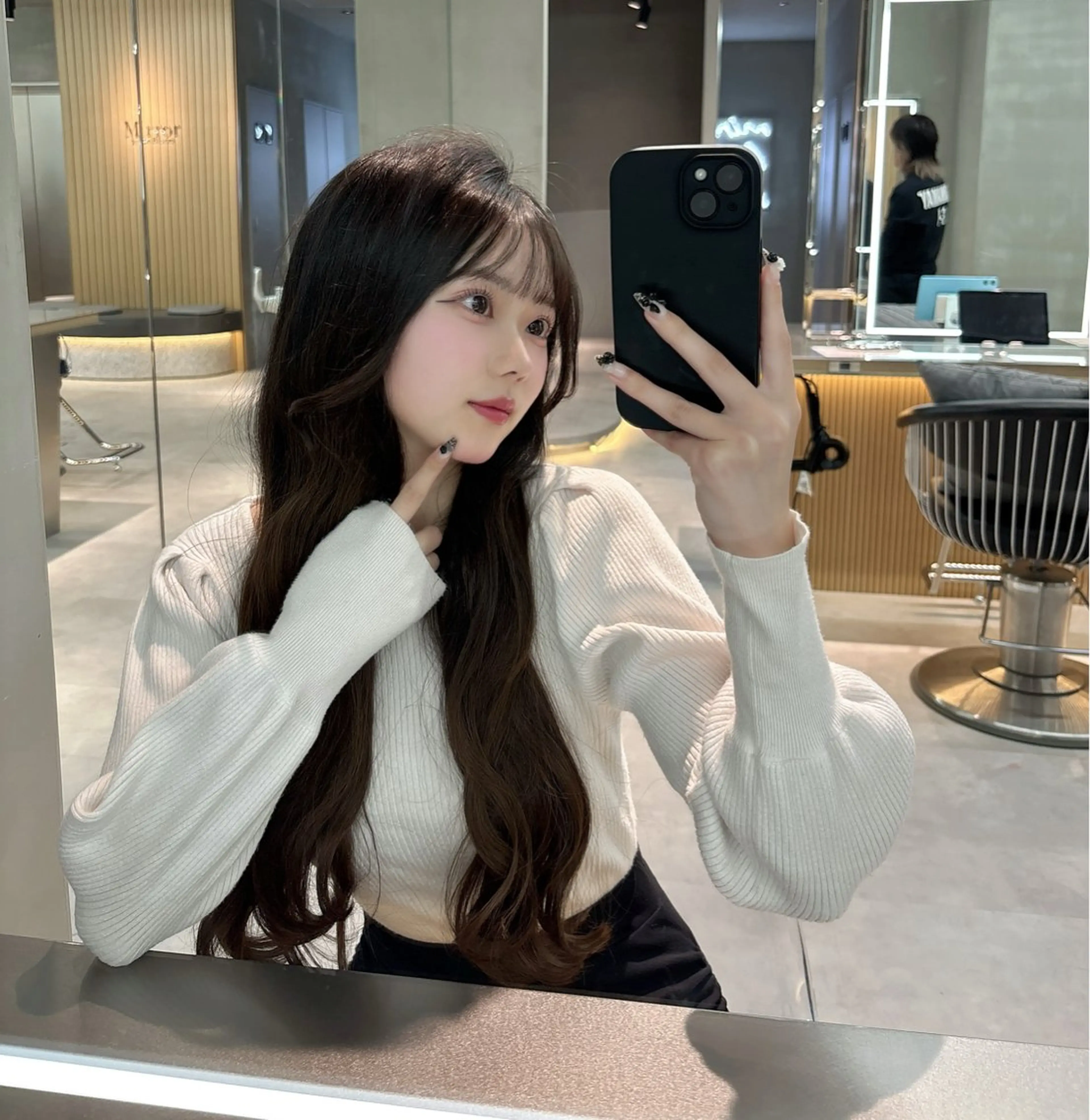 ミディアム カラー ミディアムレイヤー 透明感カラー ボブ 顔まわりレイヤー 韓国風ヘア 【博多髪質改善】 吉村　清志のヘアスタイル