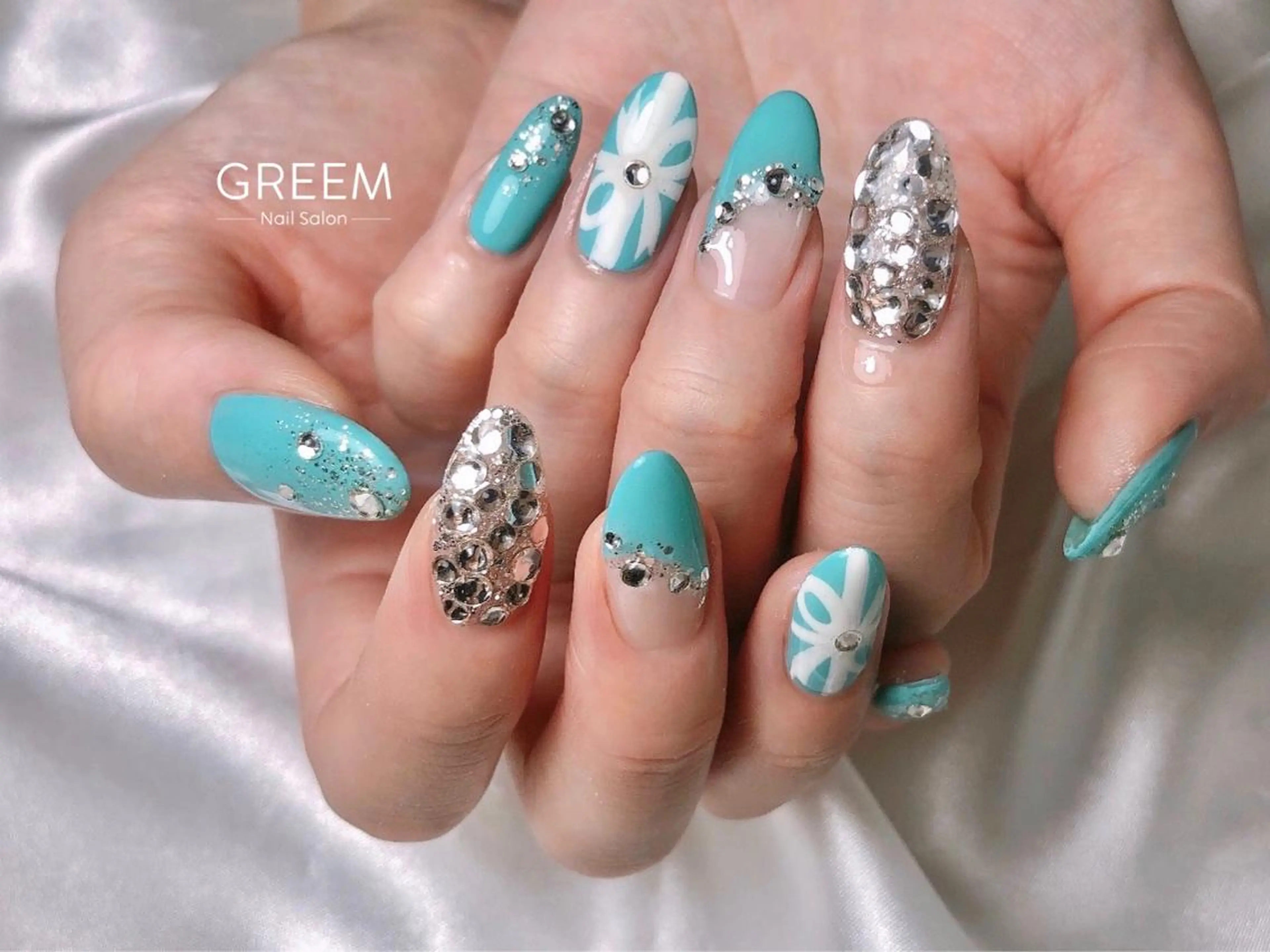 ネイル ブルー フレンチネイル リボン ブライダルネイル GREEM グリームのネイルデザイン