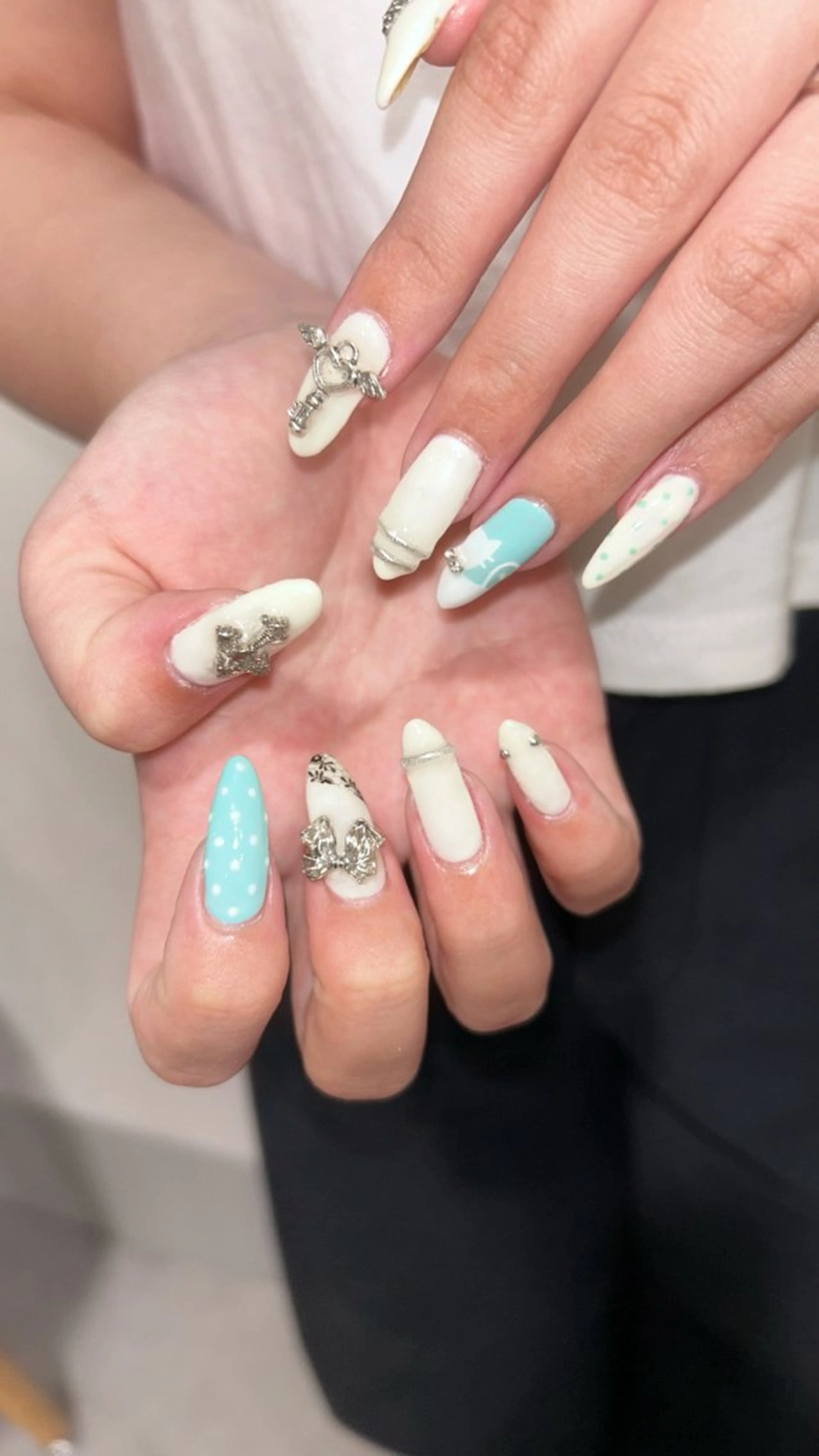 【ご新規様限定価格】長さだし(1~10本)+オフ有+アートやり放題🦋の写真