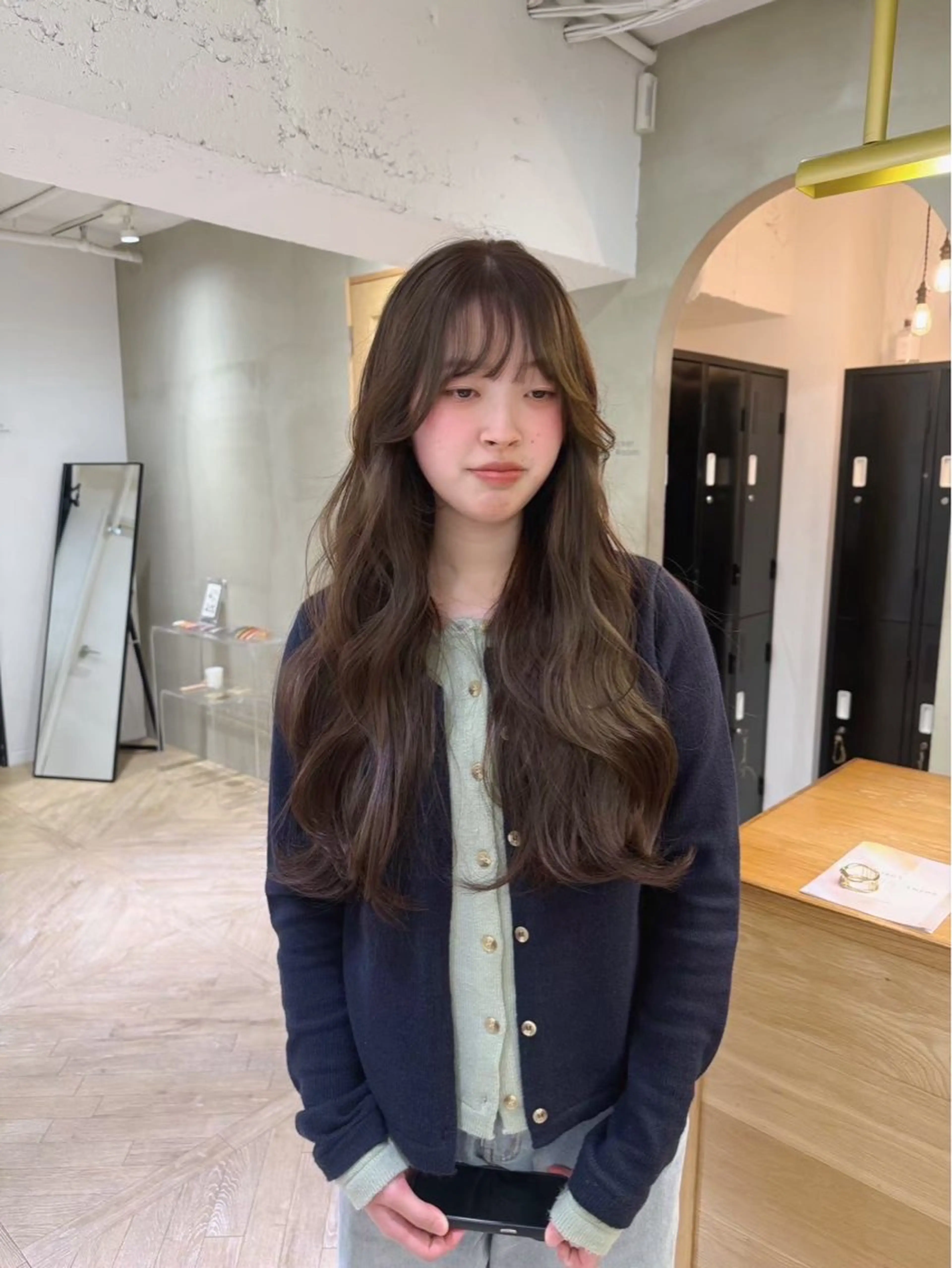 ロング カラー ベージュカラー ヘアカラー トリートメント くすみカラー/海外 レイヤー/ ローレンのヘアスタイル