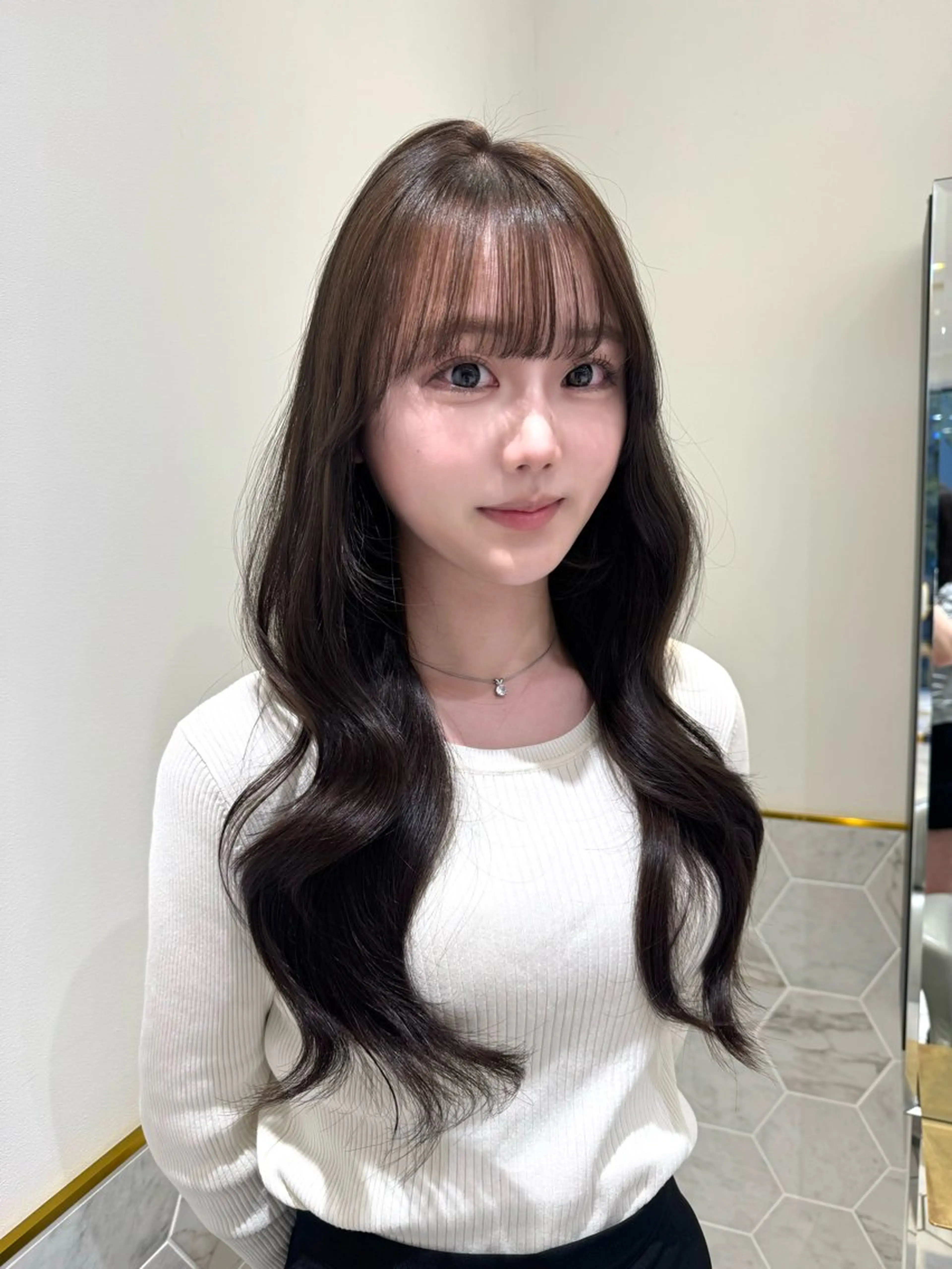 ロング カラー ショコラグレージュ グレージュ ヘアカラー costes 今井芽依のヘアスタイル