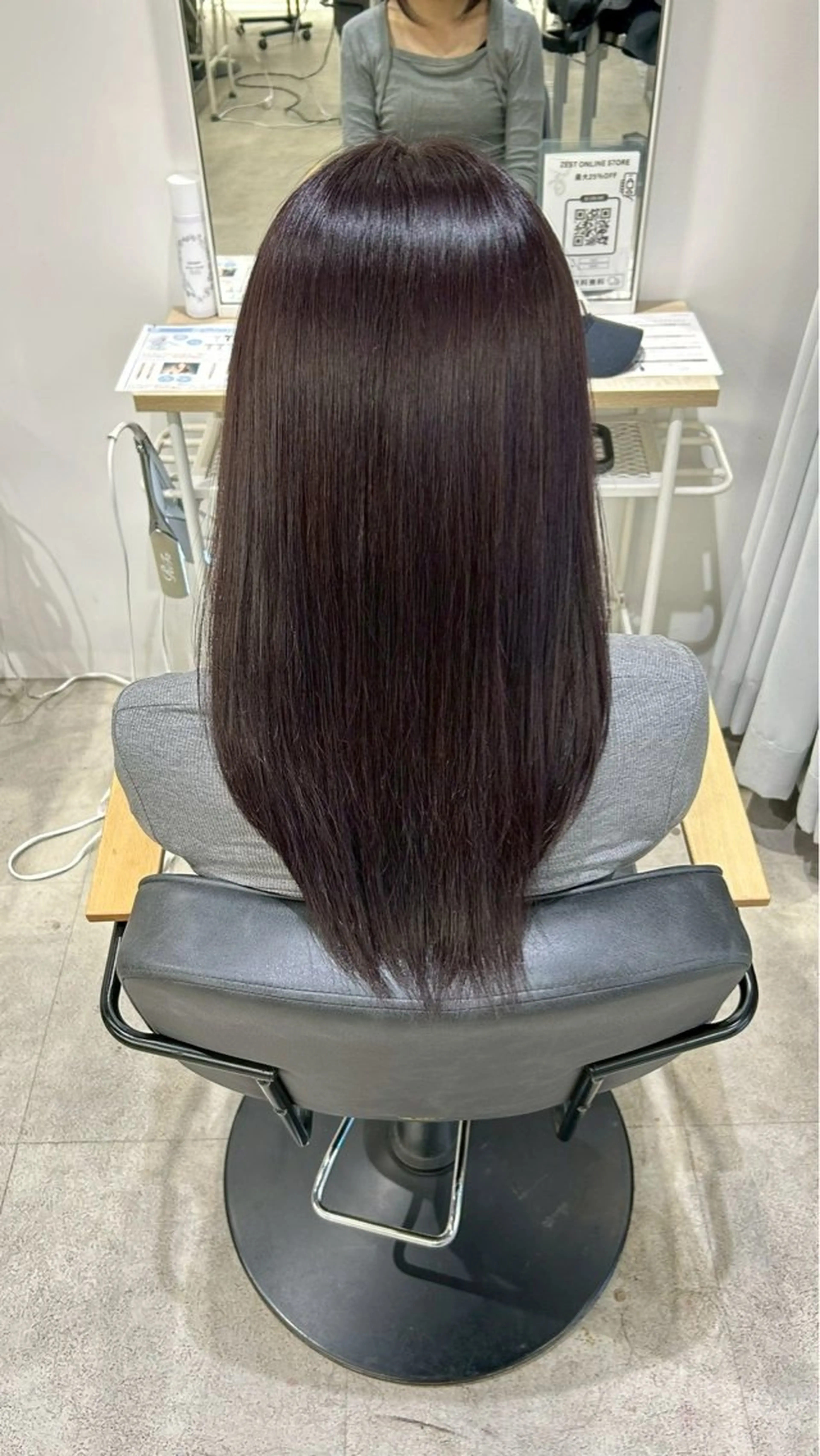 ロング カラー ヘアカラー himari💜 ハイトーンカラーのヘアスタイル