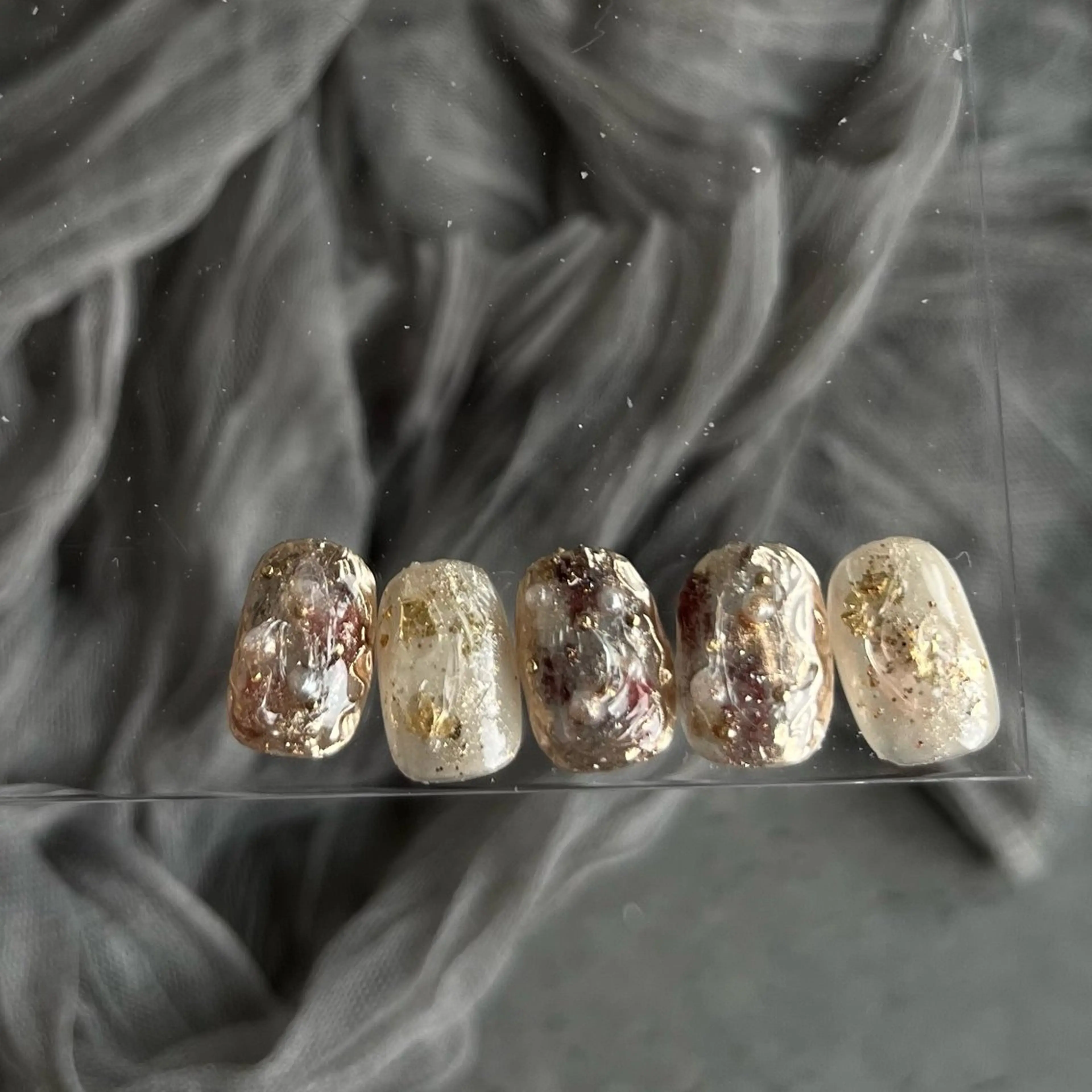 ネイル Ray. ちゅるん系ニュアンスのエステ・リラクイメージ