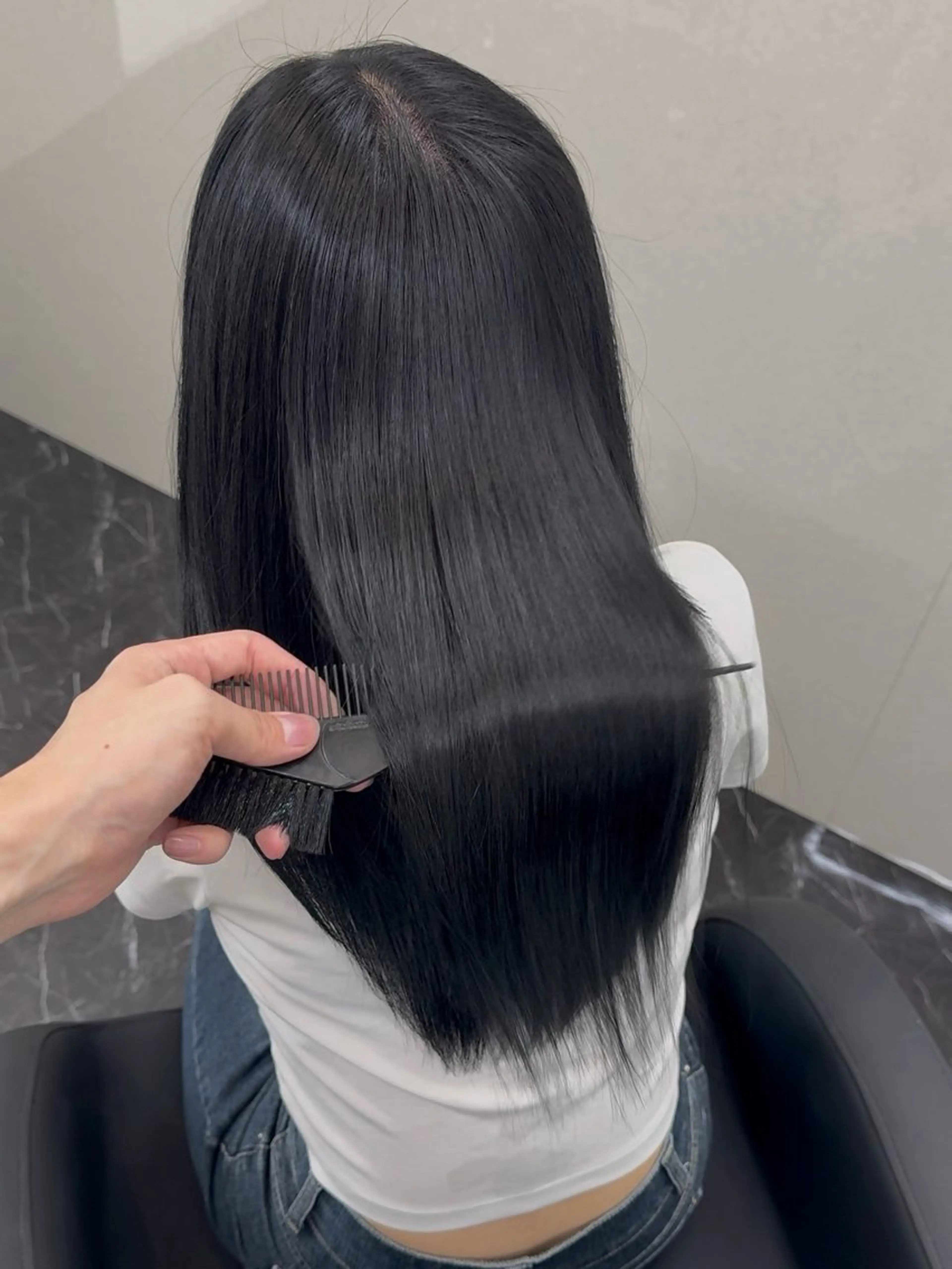 ロング カラー パーマ ヘアアレンジ メンズ キッズ メンズ韓国風 黒髪 ブルーカラー ブルーブラック レッドカラー 髪質改善Ⅰ透明感 艶カラーⅠたつやのヘアスタイル