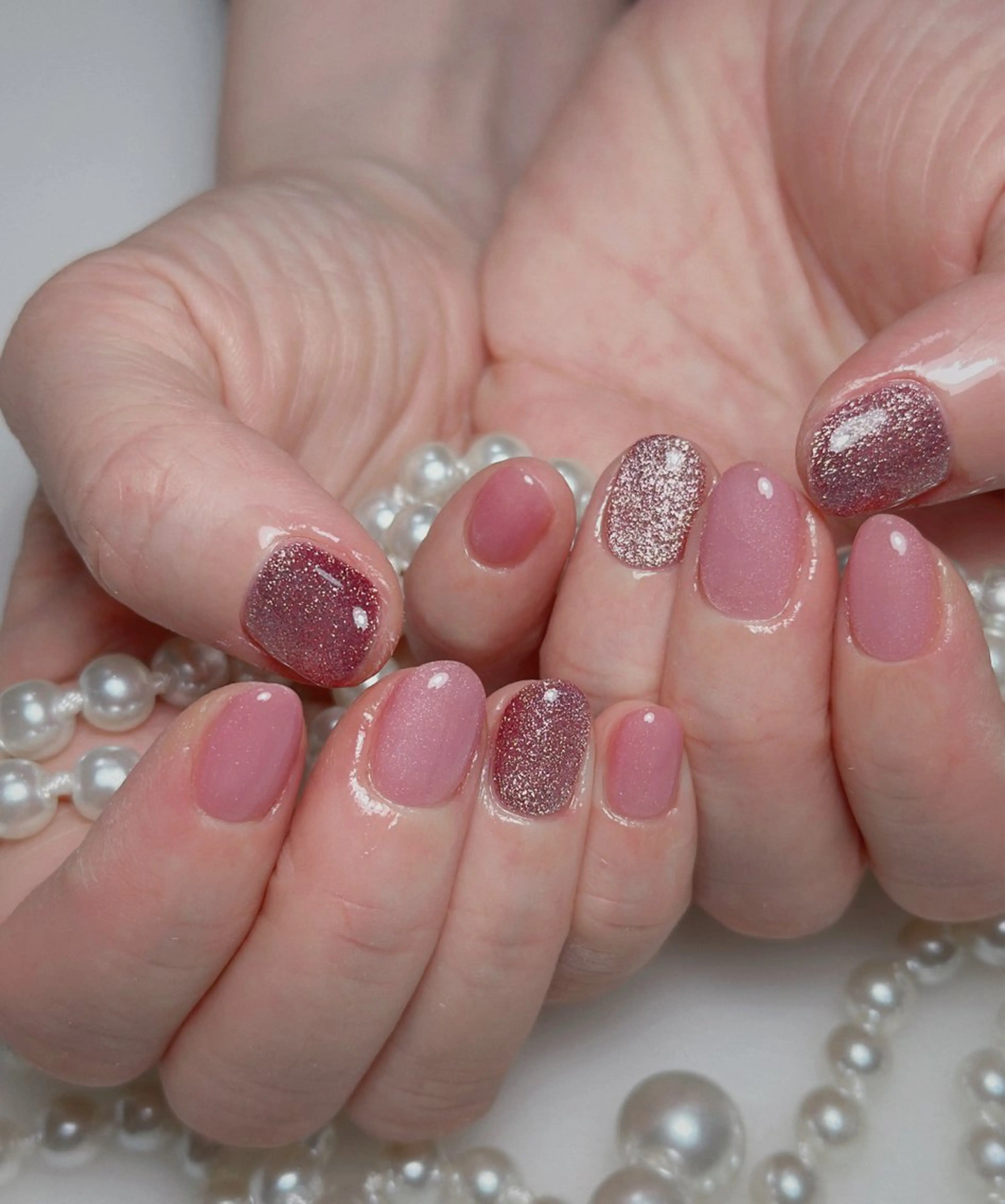 ネイル オーロラネイル 長さ出し フットネイル 韓国ネイル ラメ(グリッター) 👍thumbs up nail👍のネイルデザイン