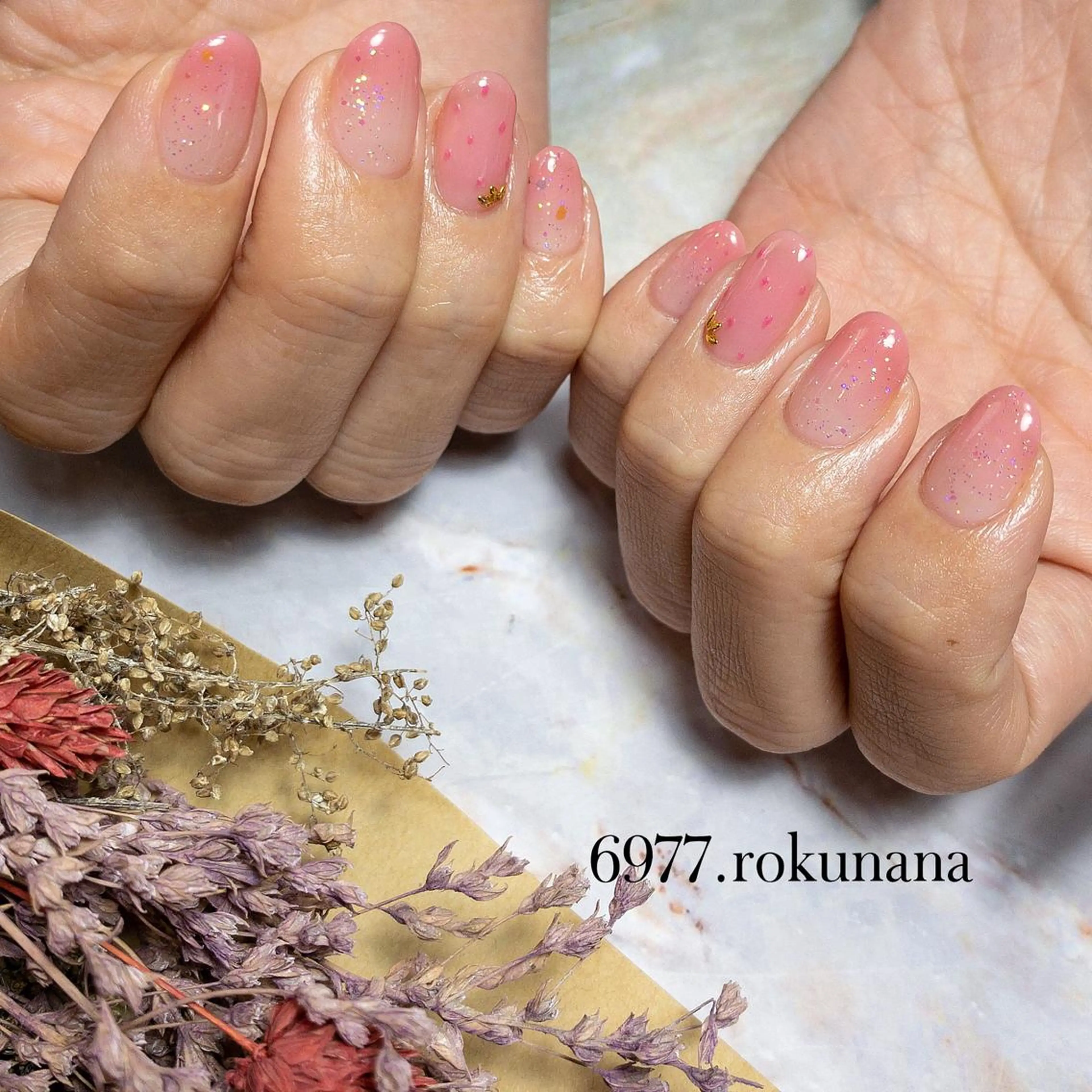 ネイル rokunana 佐野のネイルデザイン